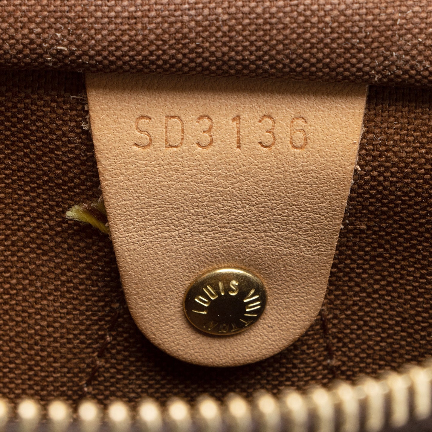 Louis Vuitton Monogram Canvas Speedy 25 Satchel (SHF-23455)