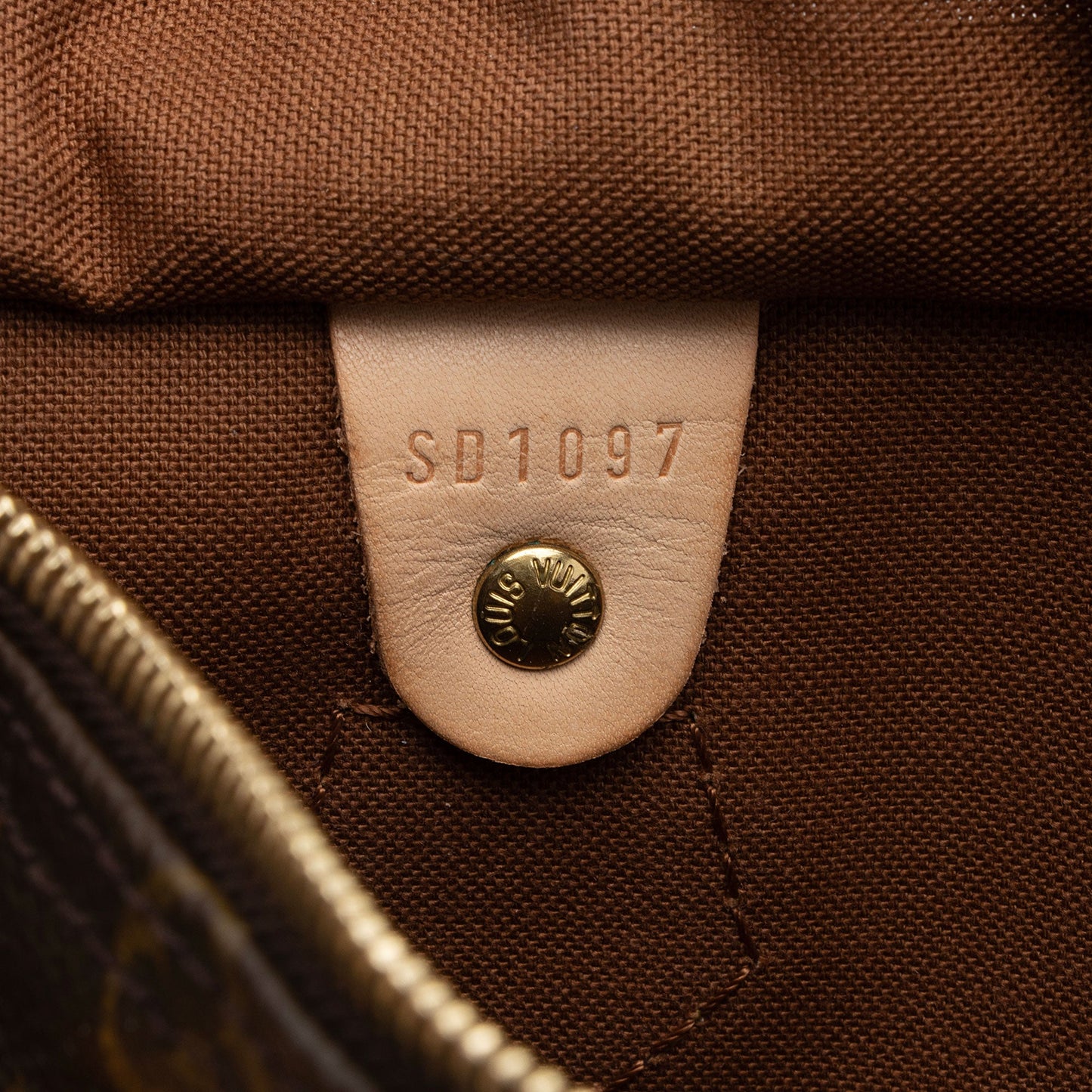 Louis Vuitton Monogram Canvas Speedy 25 Satchel (SHF-gBtHE6)