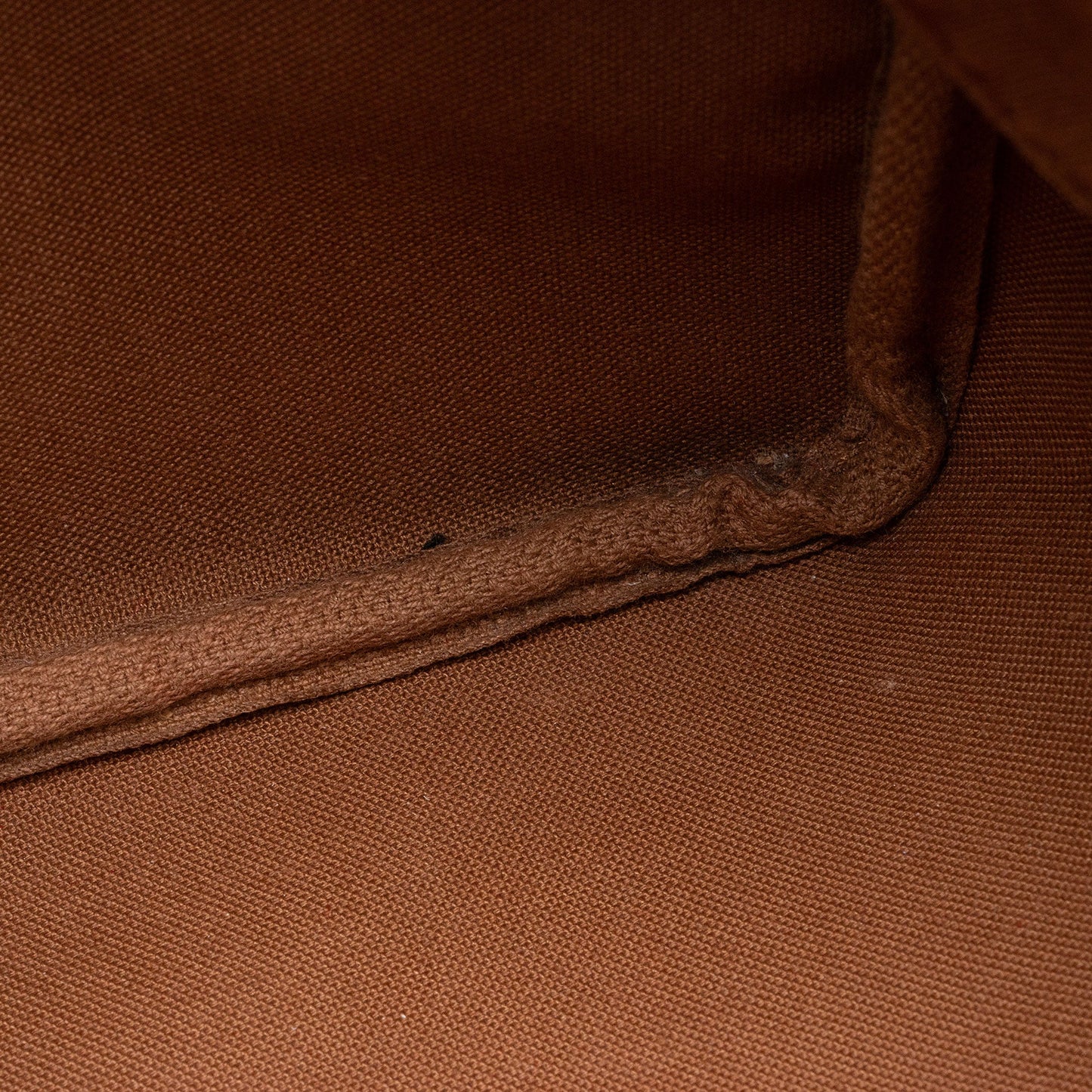 Louis Vuitton Monogram Canvas Speedy 25 Satchel (SHF-gBtHE6)