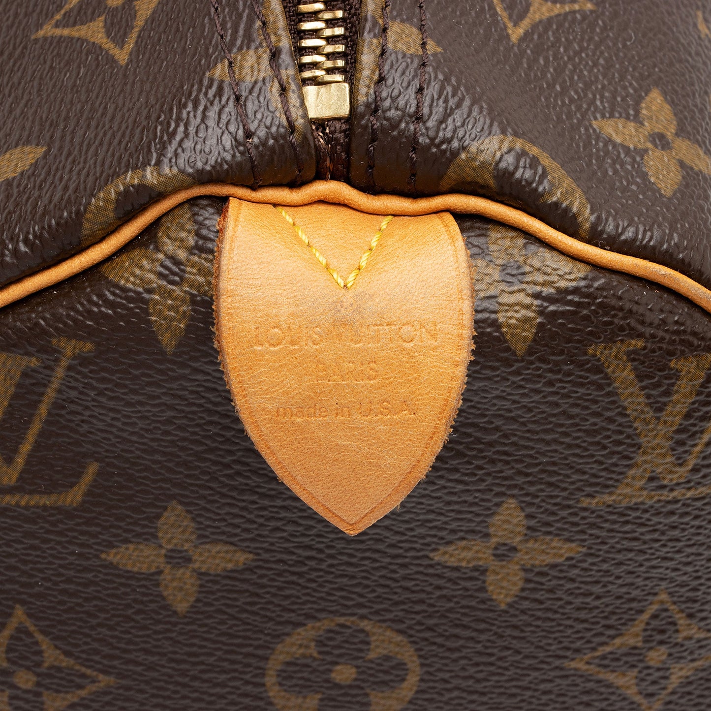Louis Vuitton Monogram Canvas Speedy 30 Satchel (SHF-vg2Q2i)