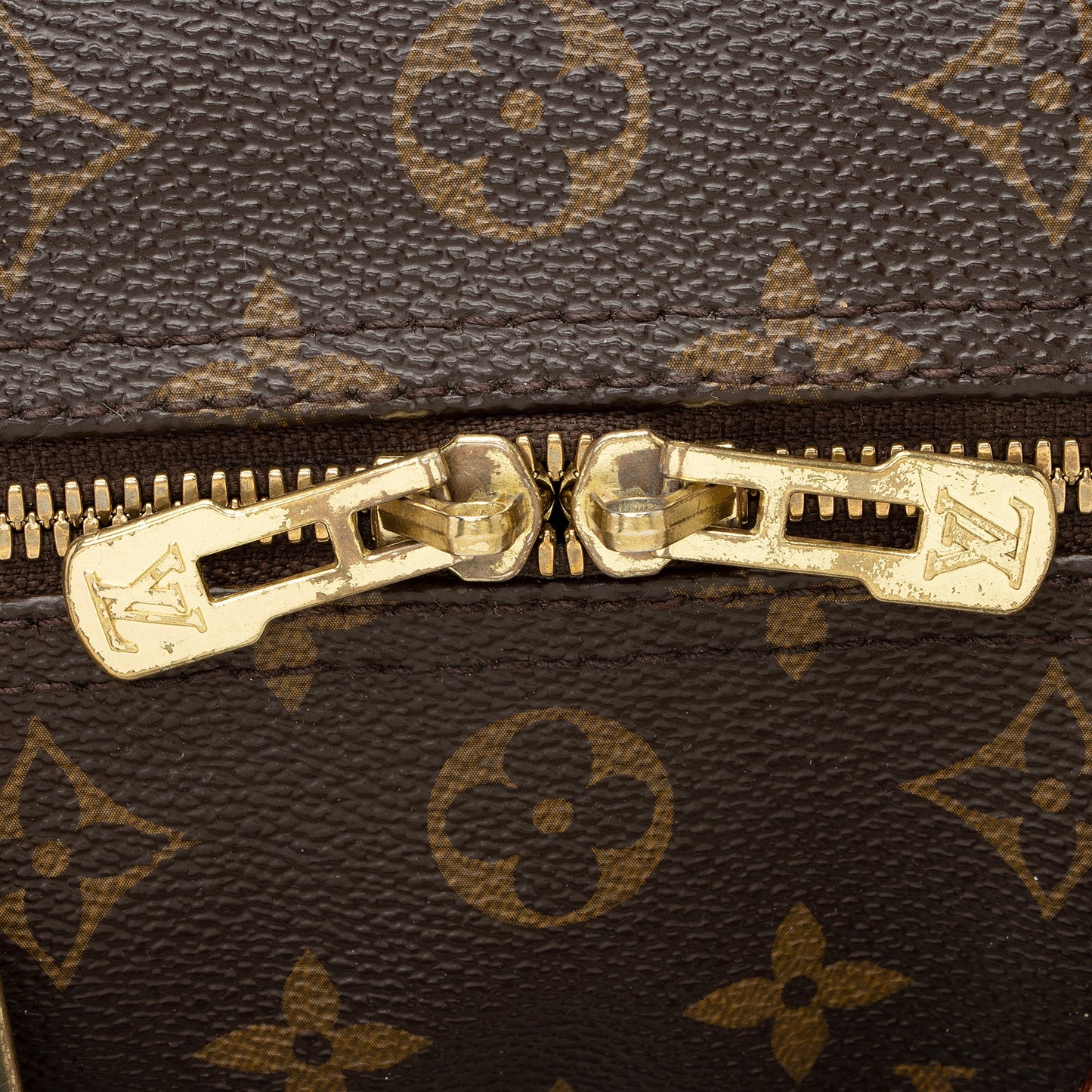 Louis Vuitton Monogram Canvas Speedy Bandouliere 30 Satchel (SHF-22714)