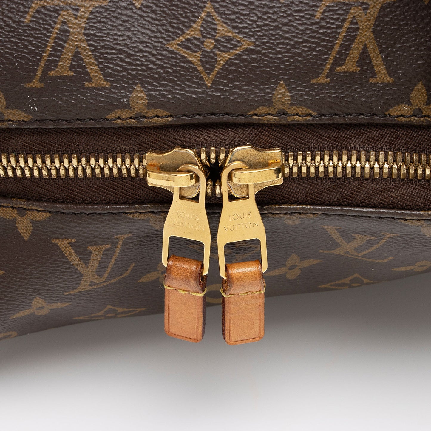 Louis Vuitton Monogram Canvas Sully MM Shoulder Bag (SHF-tTsaXo)