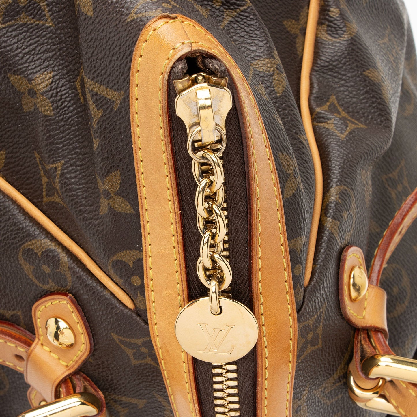 Louis Vuitton Monogram Canvas Tivoli GM Satchel (SHF-F4tgXD)
