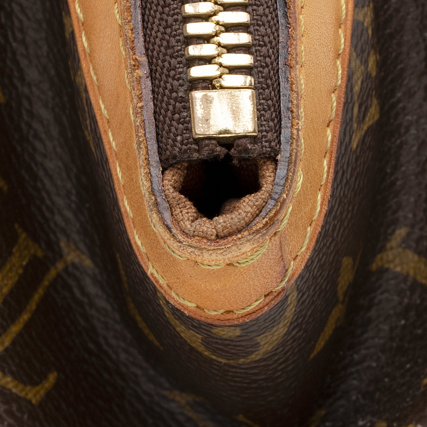 Louis Vuitton Monogram Canvas Tivoli PM Satchel (SHF-22572)