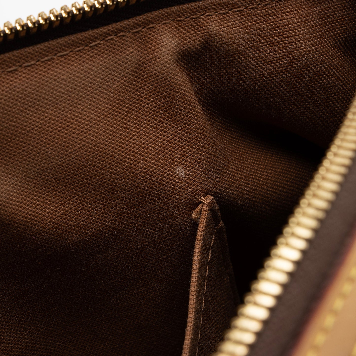 Louis Vuitton Monogram Canvas Tivoli PM Satchel (SHF-PDRWLY)