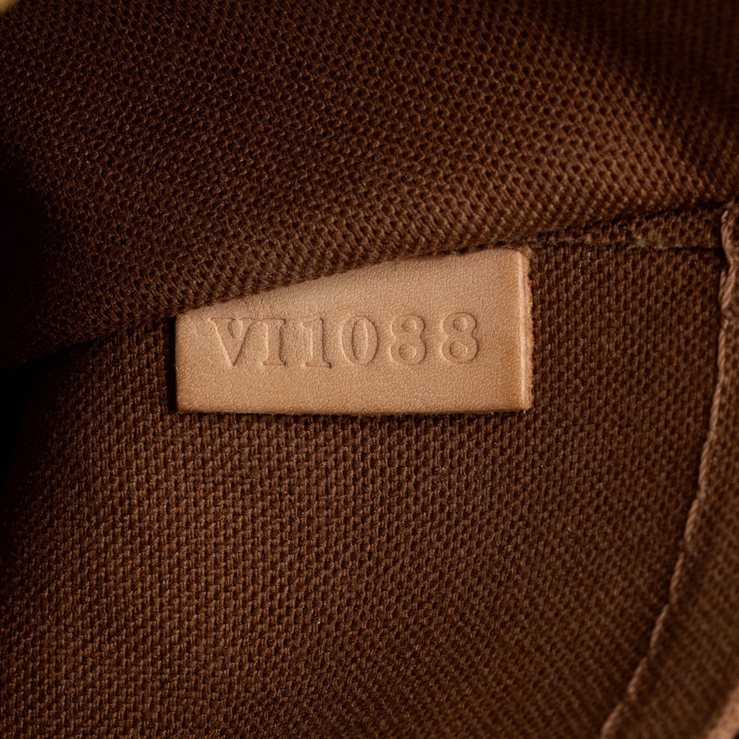 Louis Vuitton Monogram Canvas Tivoli PM Satchel (SHF-ChwQKH)
