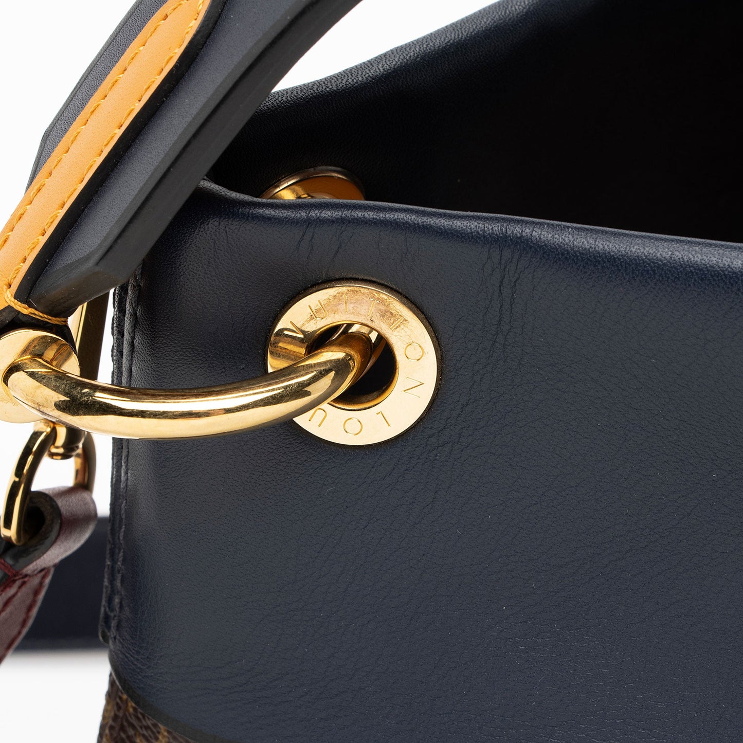 Louis Vuitton Monogram Canvas Tuileries Besace Shoulder Bag
