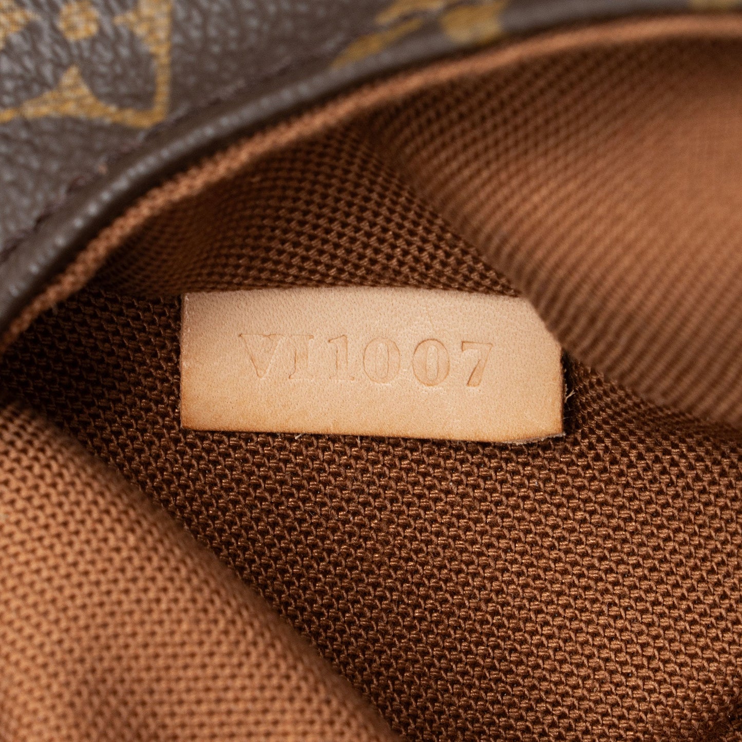 Louis Vuitton Monogram Canvas Tulum PM Shoulder Bag (SHF-DIdfDN)
