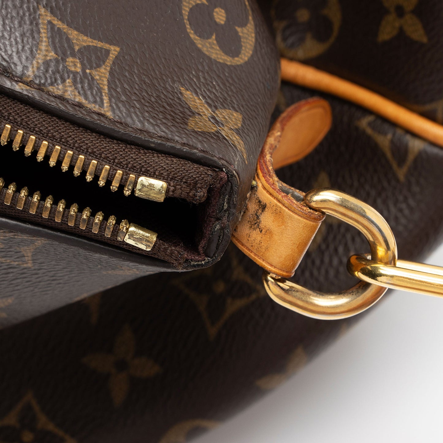 Louis Vuitton Monogram Canvas Turenne PM Satchel (SHF-sfOynf)