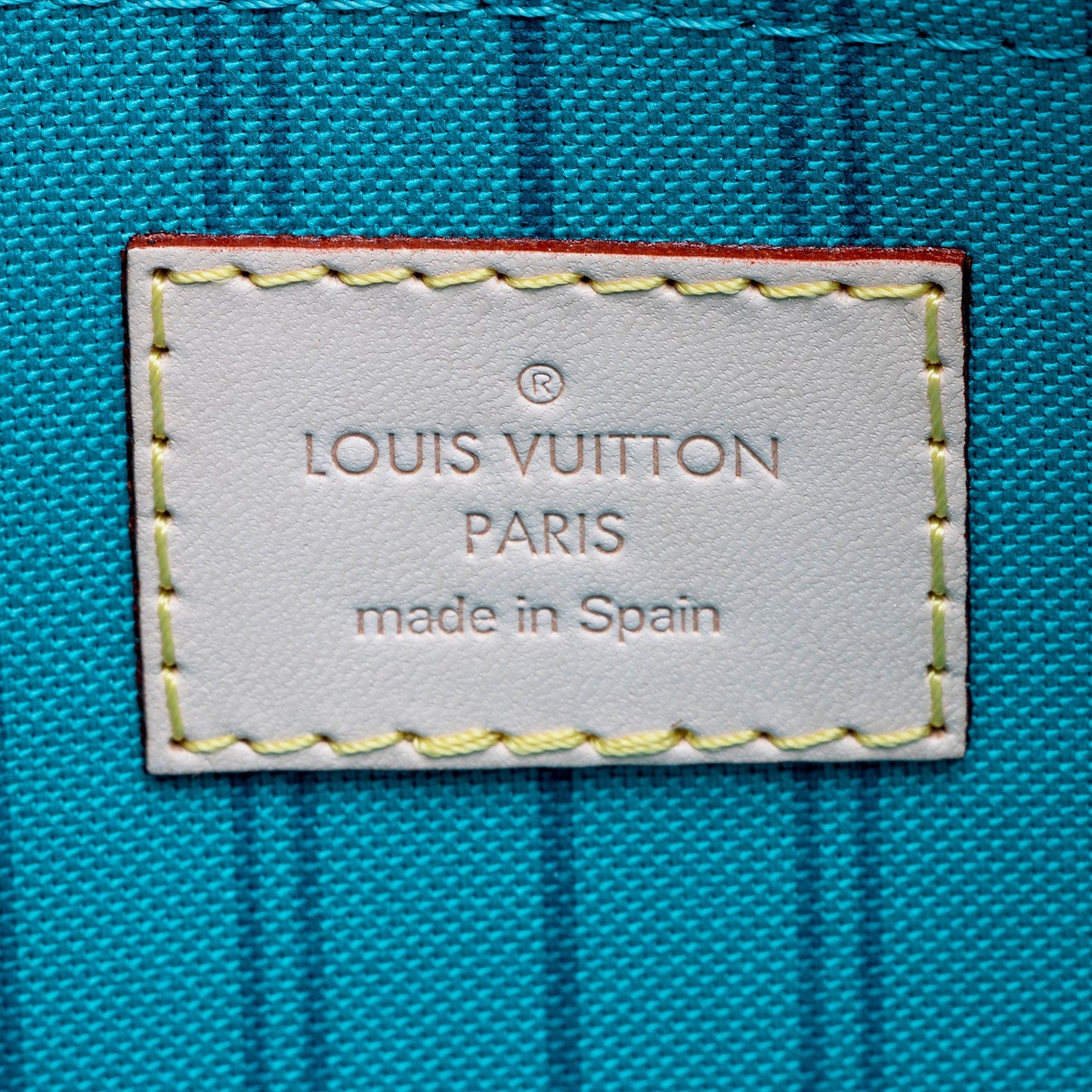 Louis Vuitton Monogram Canvas V Neverfull MM Pochette (SHF-joBxlt)