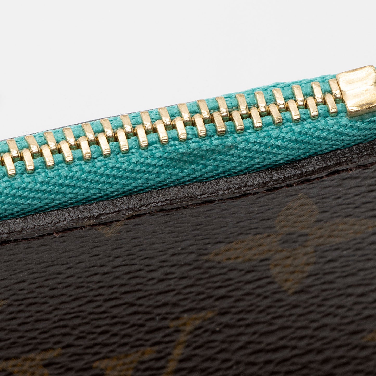 Louis Vuitton Monogram Canvas V Neverfull MM Pochette (SHF-h35T2F)