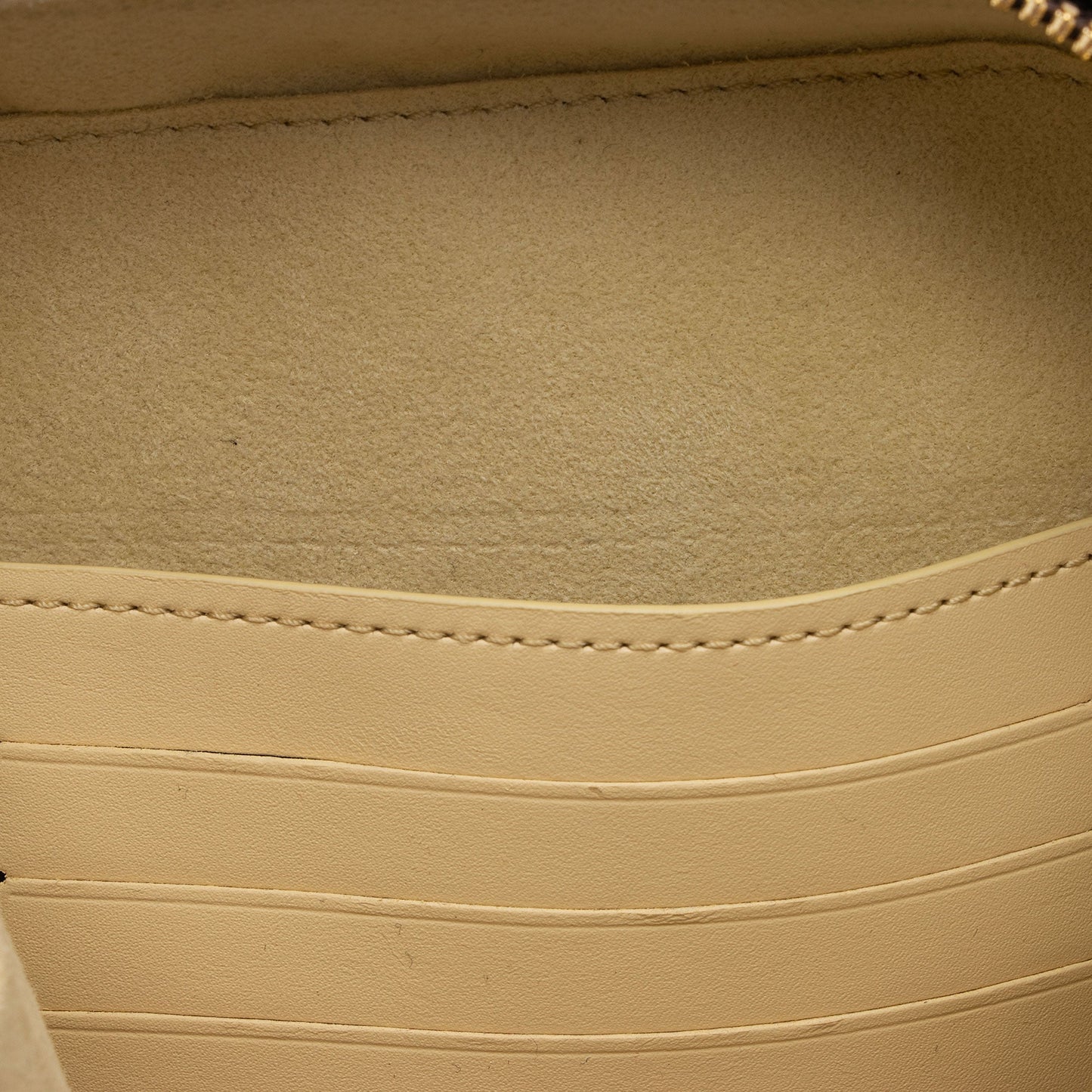 Louis Vuitton Monogram Canvas Valisette Verticale Shoulder Bag (SHF-bOEbeq)