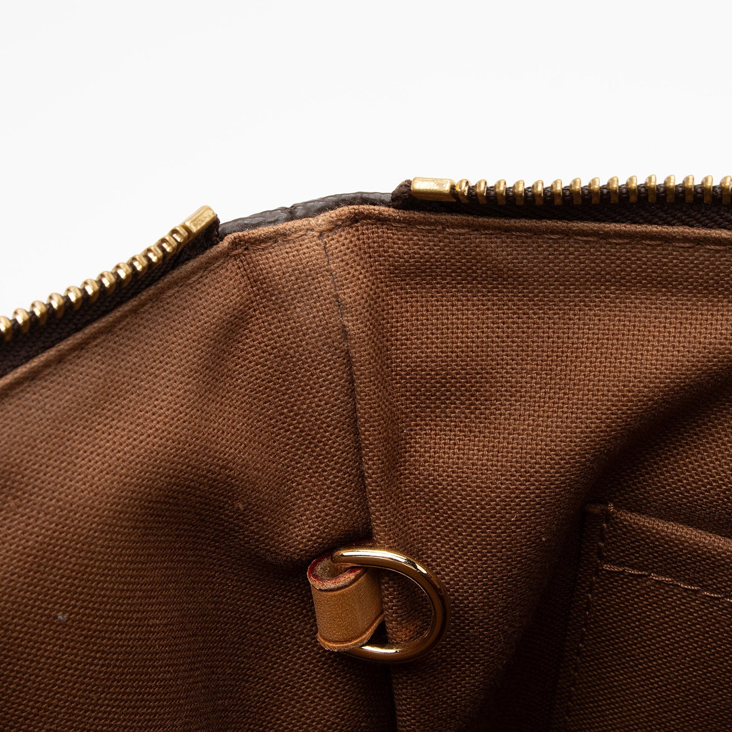 Louis Vuitton Monogram Canvas Valmy Pochette Messenger (SHF-FCI1ag)