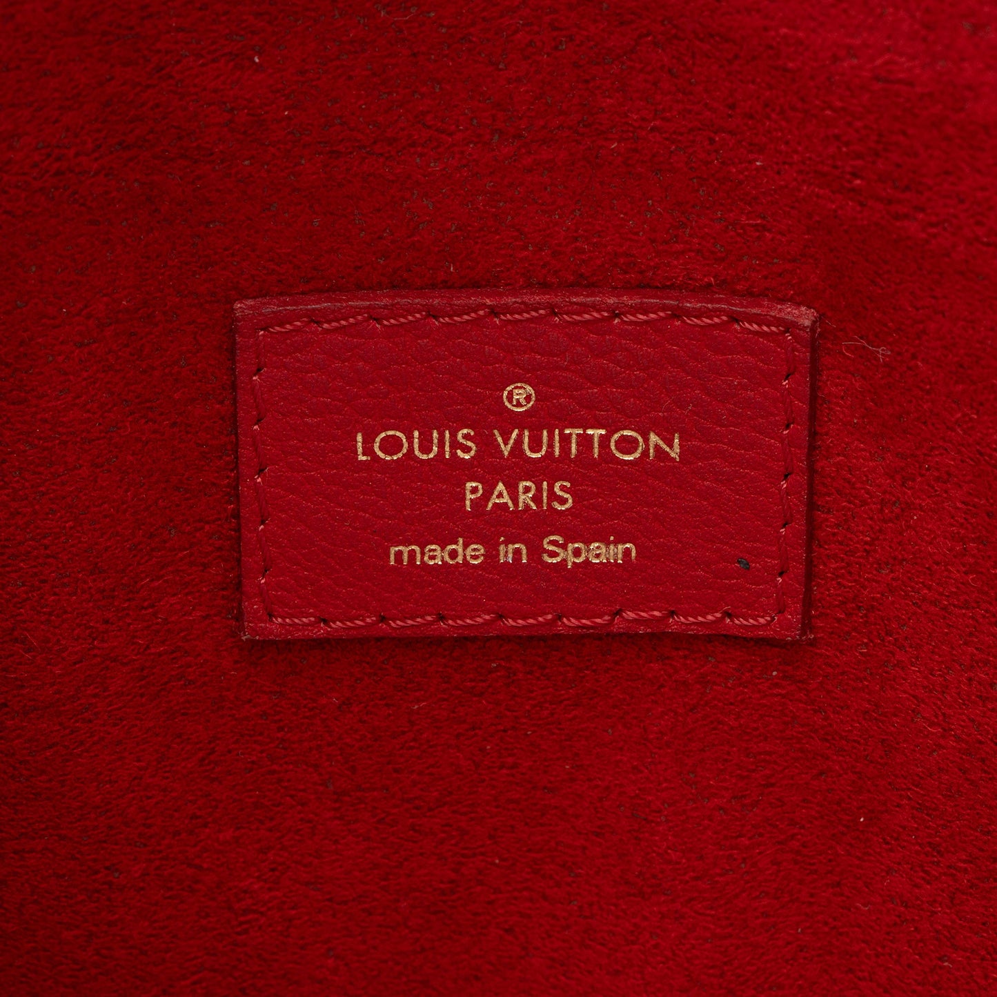 Louis Vuitton Monogram Canvas Victoire Chain Bag (SHF-cjtklU)