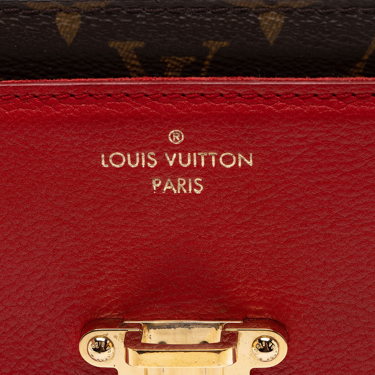 Louis Vuitton Monogram Canvas Victoire Chain Bag (SHF-cjtklU)
