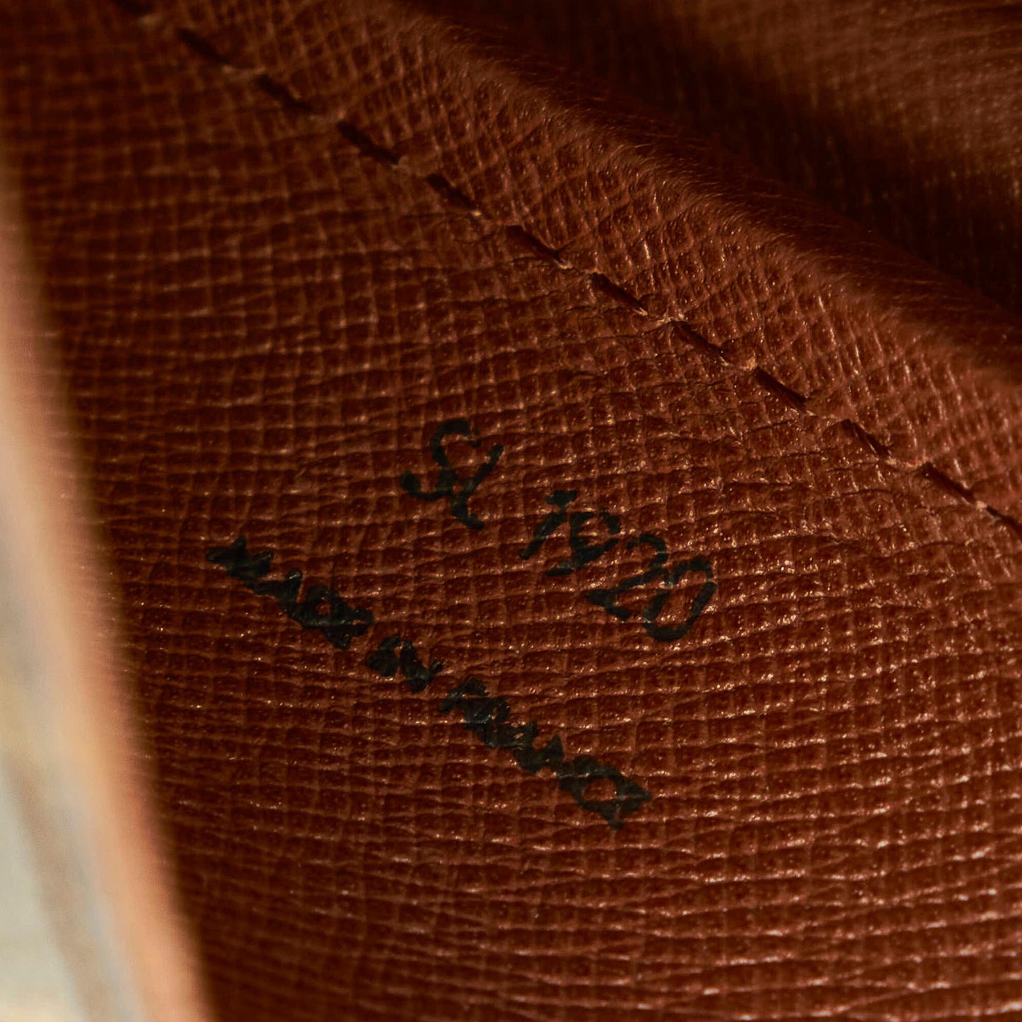 Louis Vuitton Monogram Cartouchiere GM (SHG-34162)