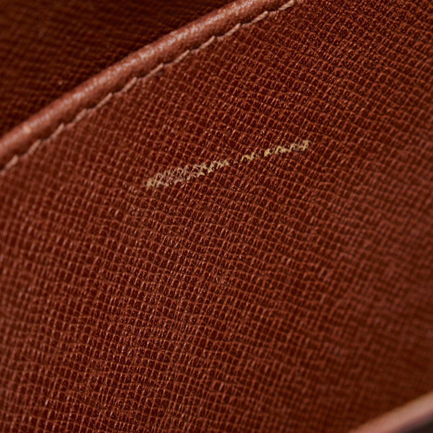 Louis Vuitton Monogram Cartouchiere GM (SHG-xL8k9b)