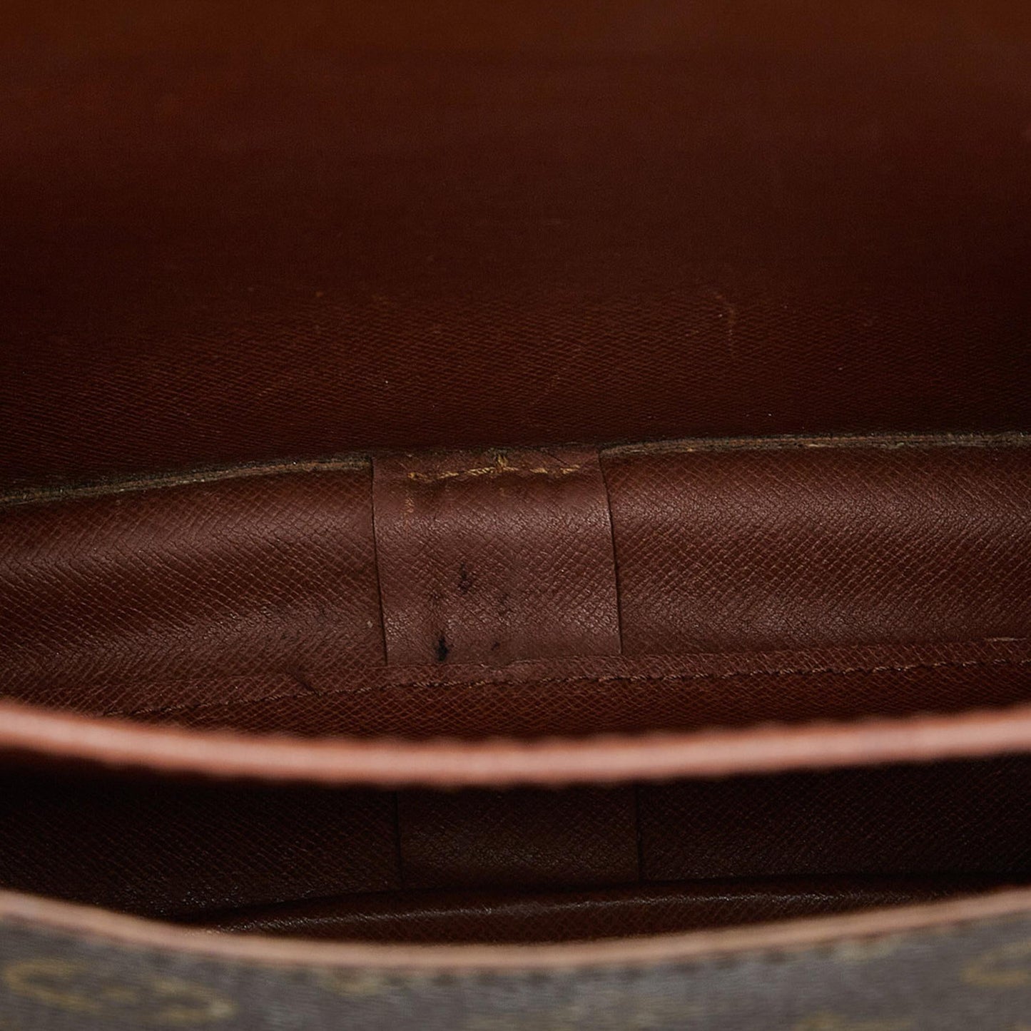 Louis Vuitton Monogram Cartouchiere GM (SHG-gTCYy8)