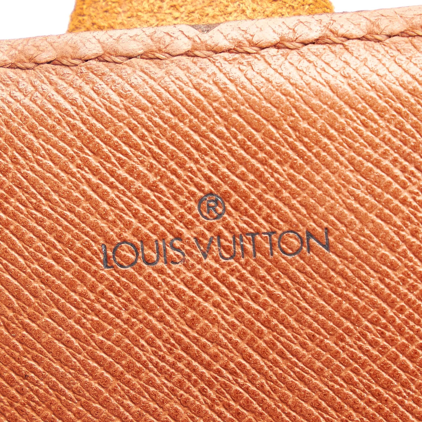 Louis Vuitton Monogram Cartouchiere MM (SHG-31093)