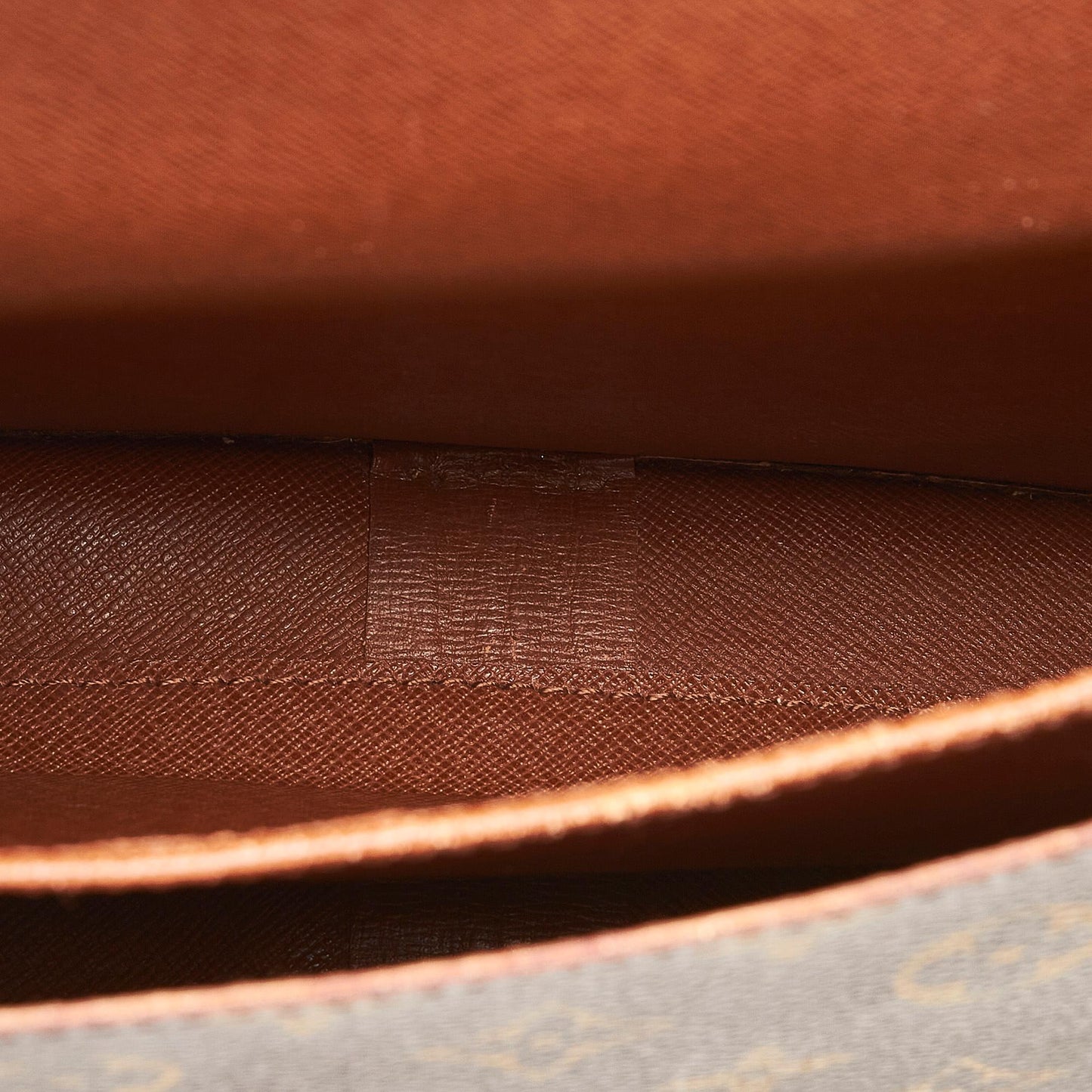 Louis Vuitton Monogram Cartouchiere MM (SHG-Rd05X7)
