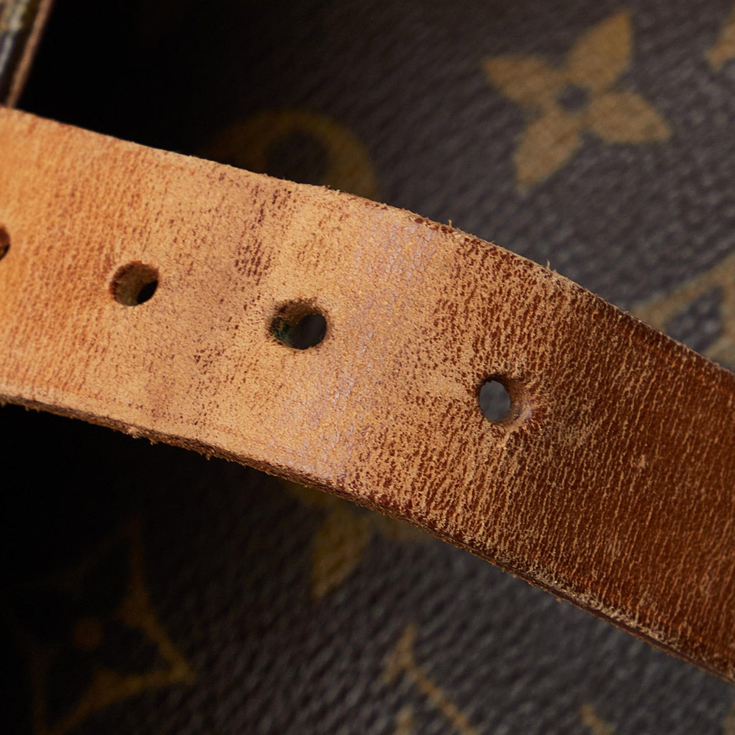 Louis Vuitton Monogram Cartouchiere MM (SHG-cQBUXN)