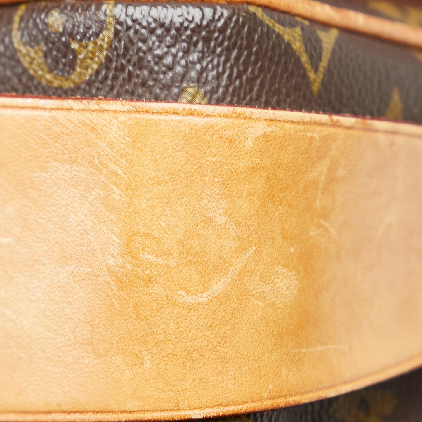 Louis Vuitton Monogram Cartouchiere MM (SHG-ccRg4F)