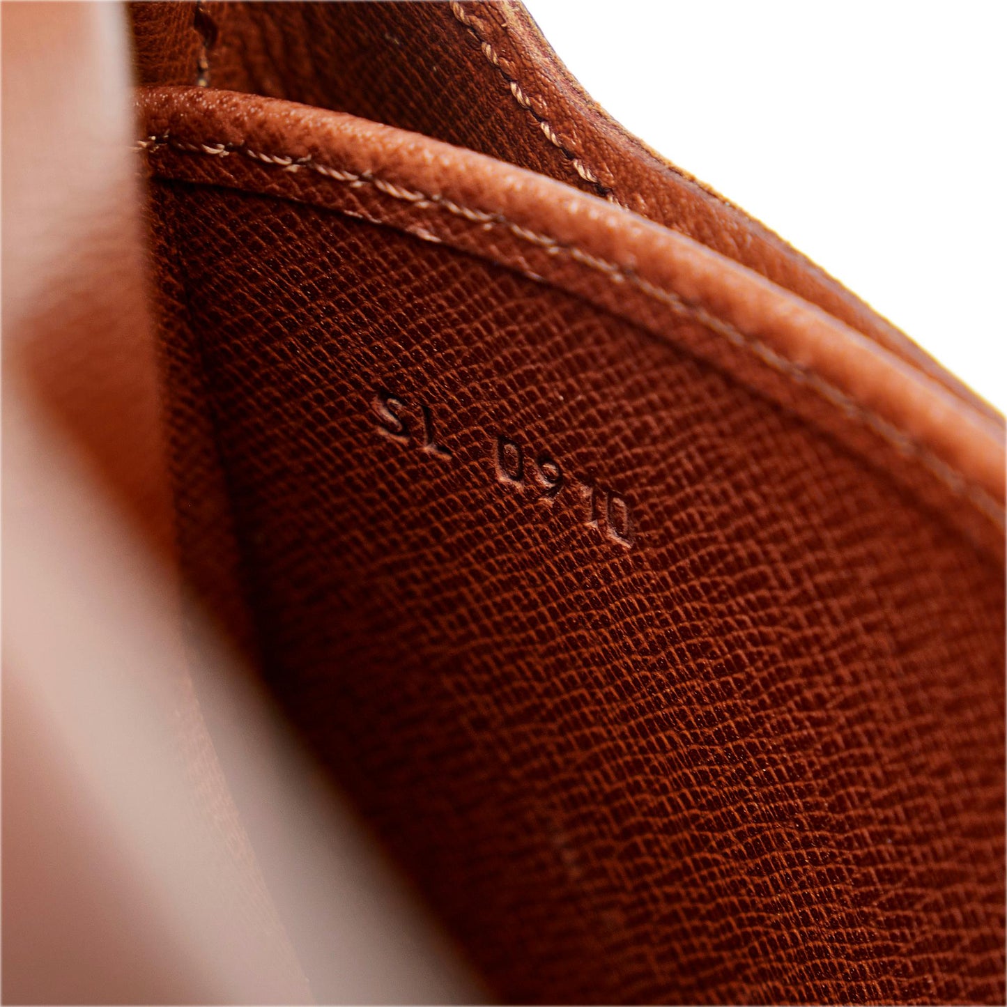 Louis Vuitton Monogram Cartouchiere MM (SHG-4FmNRV)