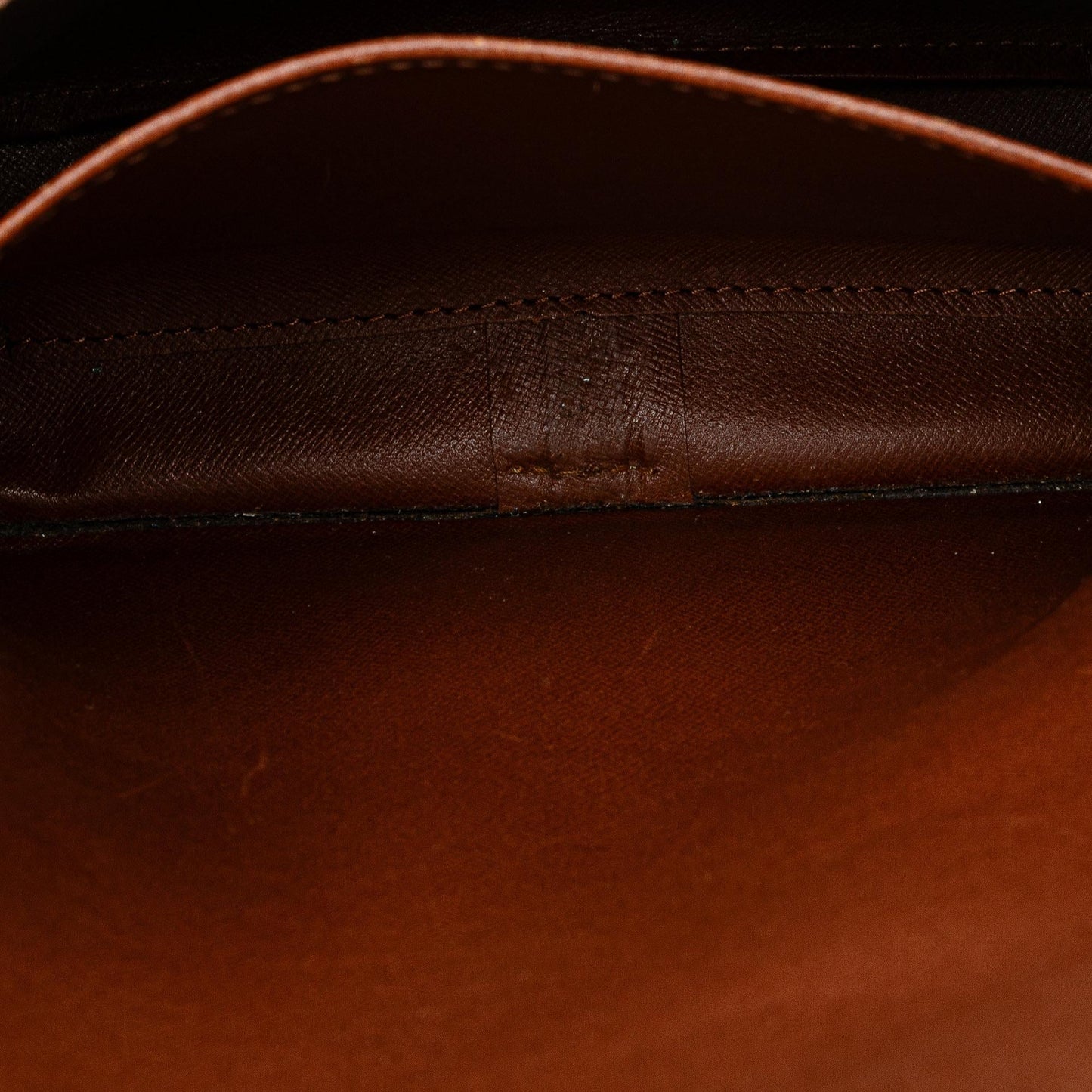 Louis Vuitton Monogram Cartouchiere MM (SHG-peYgGx)