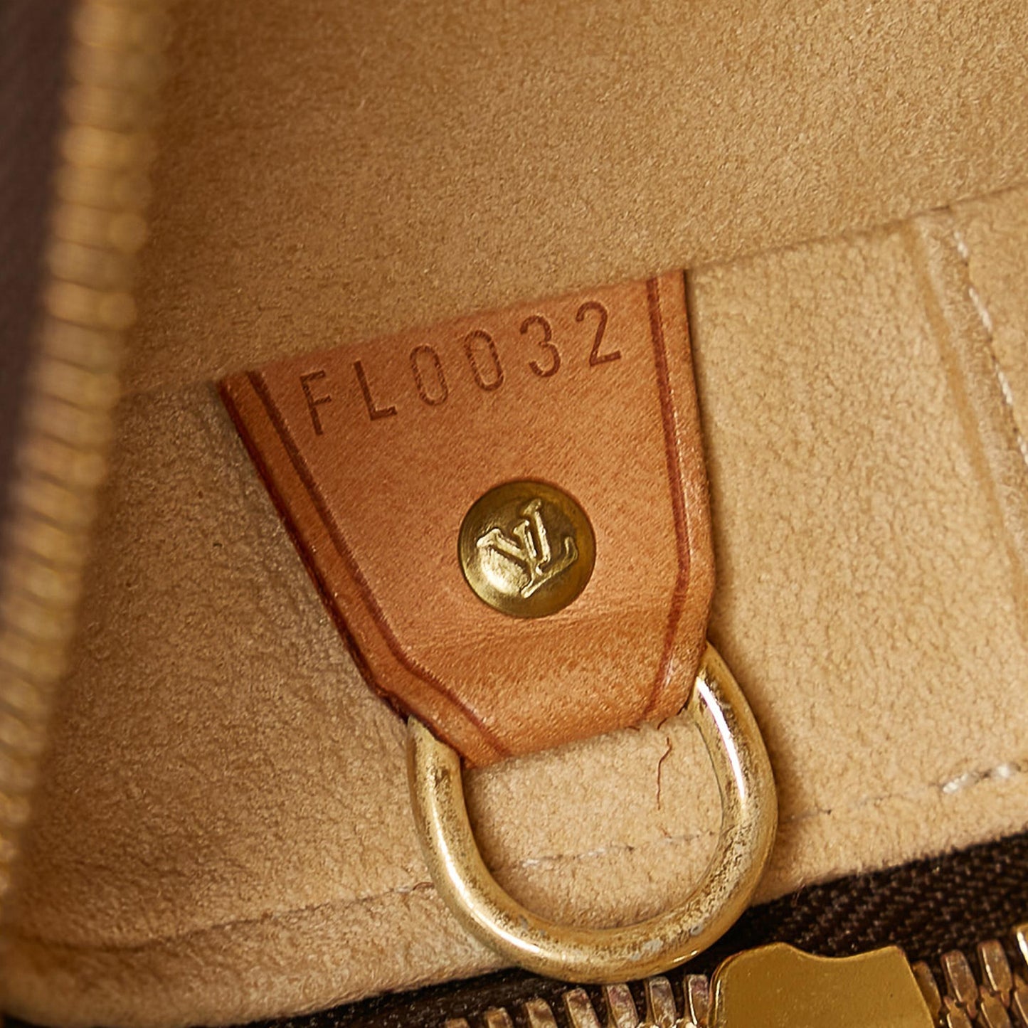 Louis Vuitton Monogram Cite GM (SHG-28890)