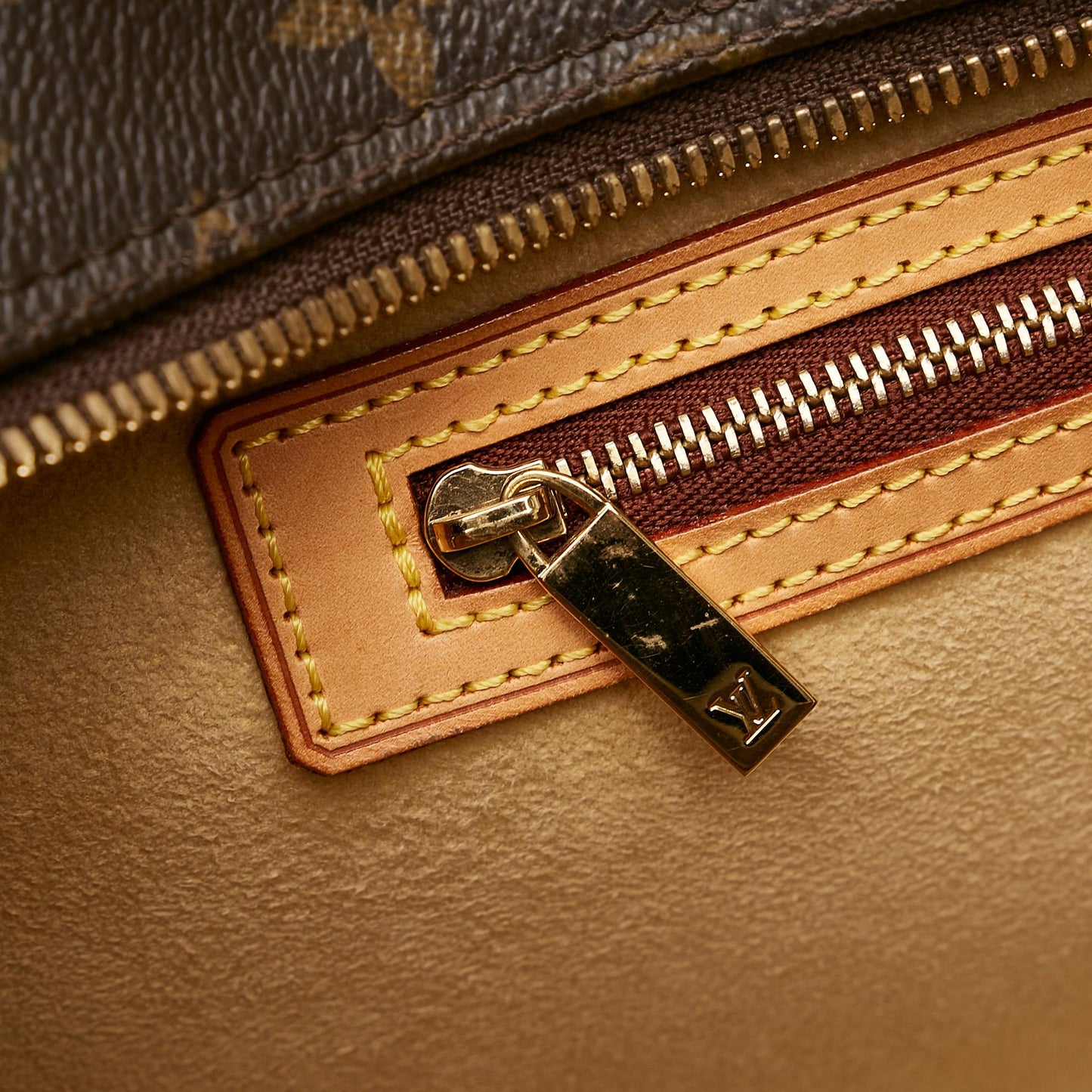 Louis Vuitton Monogram Cite GM (SHG-37245)
