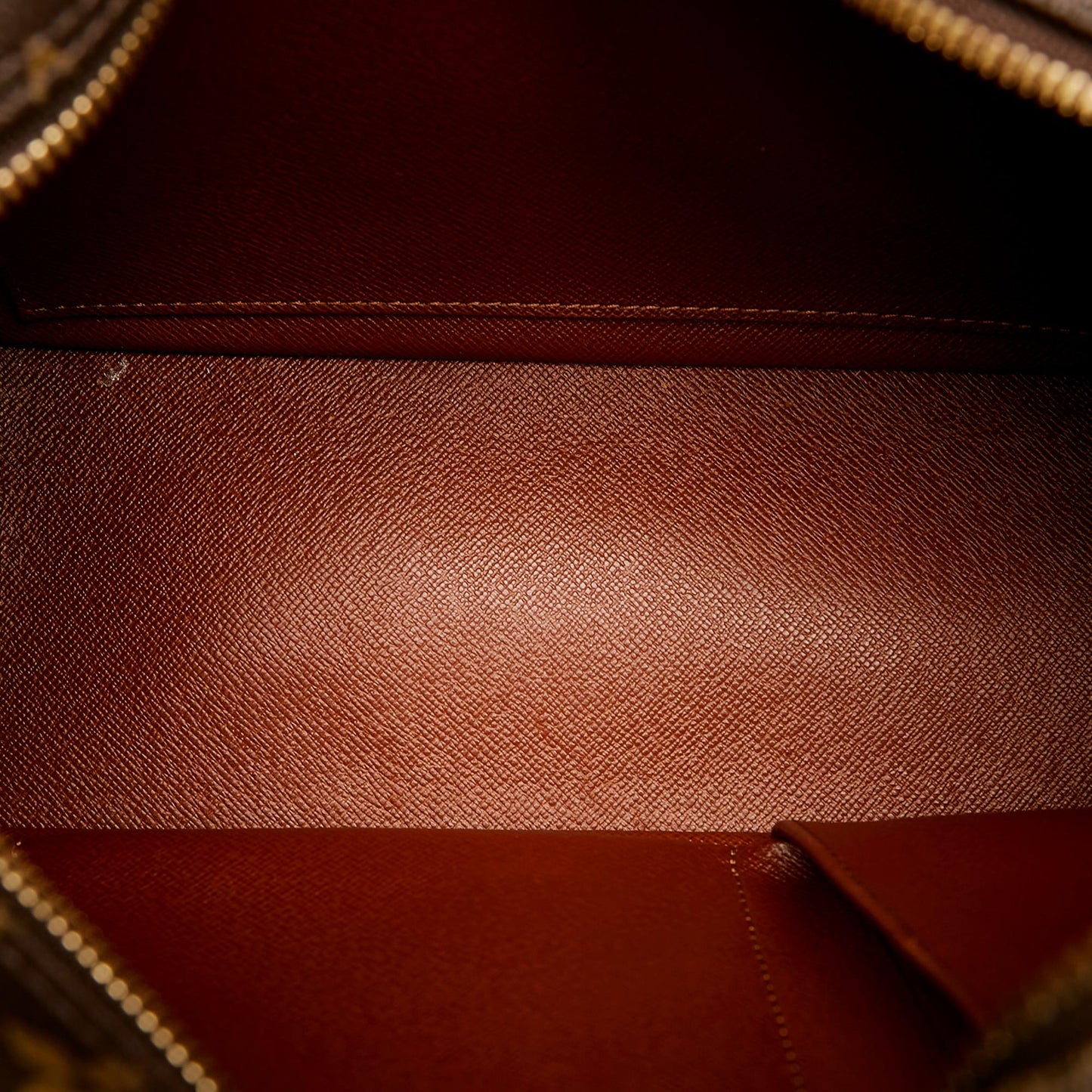 Louis Vuitton Monogram Cite MM (SHG-30345)