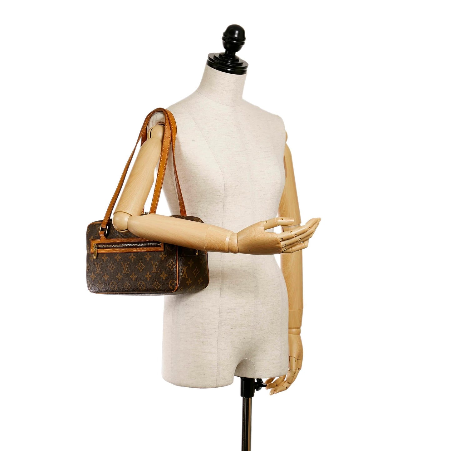 Louis Vuitton Monogram Cite MM (SHG-30432)