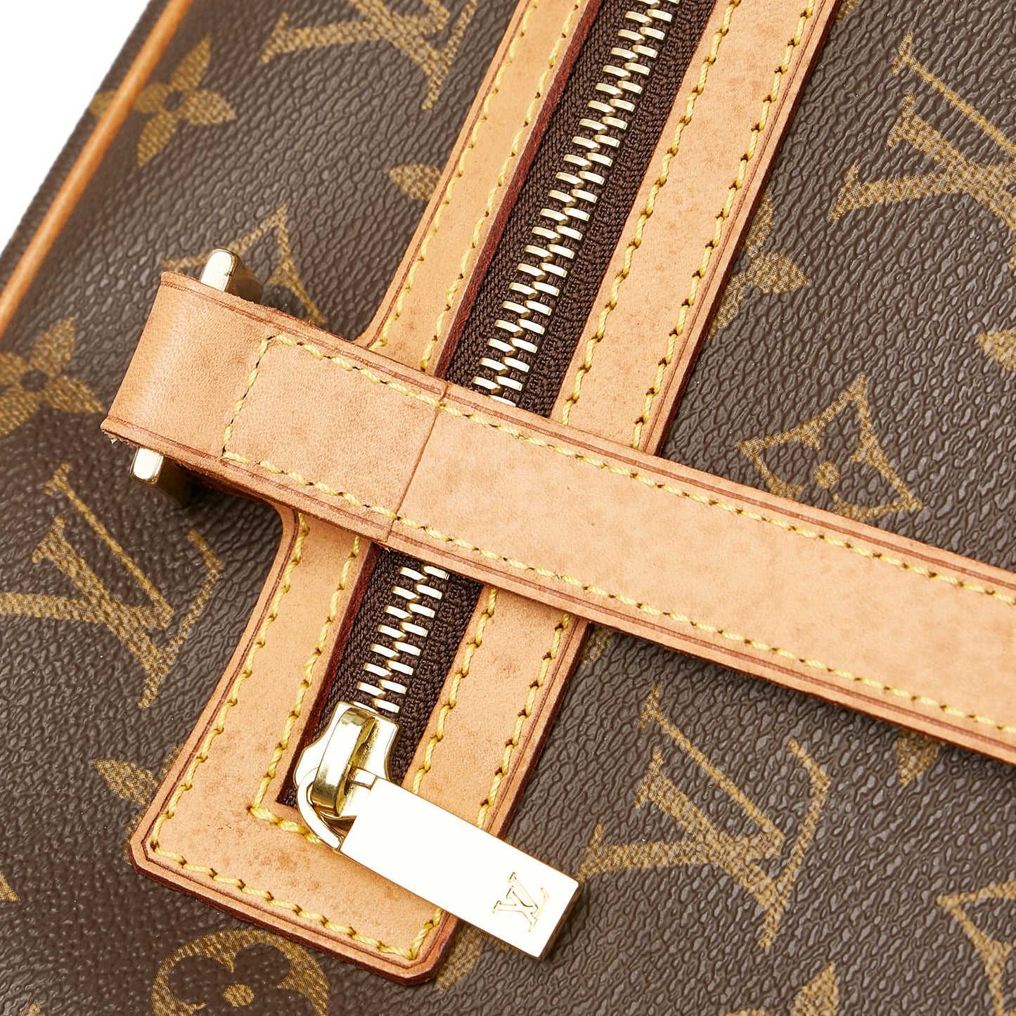 Louis Vuitton Monogram Cite MM (SHG-e7NeUU)