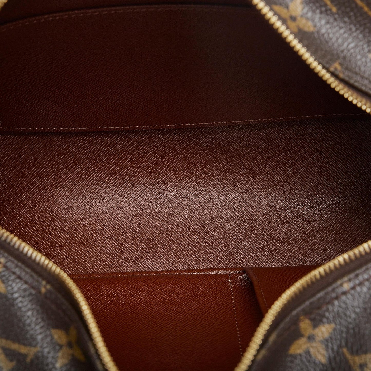 Louis Vuitton Monogram Cite MM (SHG-2lnyVx)
