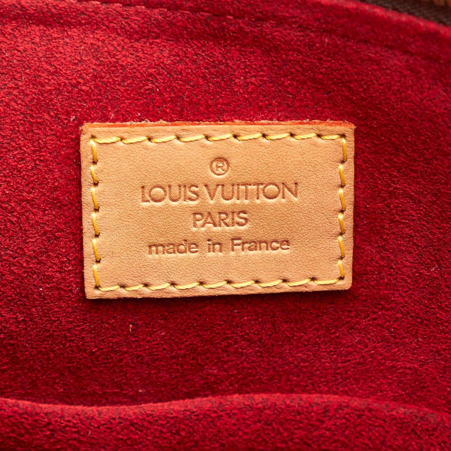 Louis Vuitton Monogram Coussin GM (SHG-33629)
