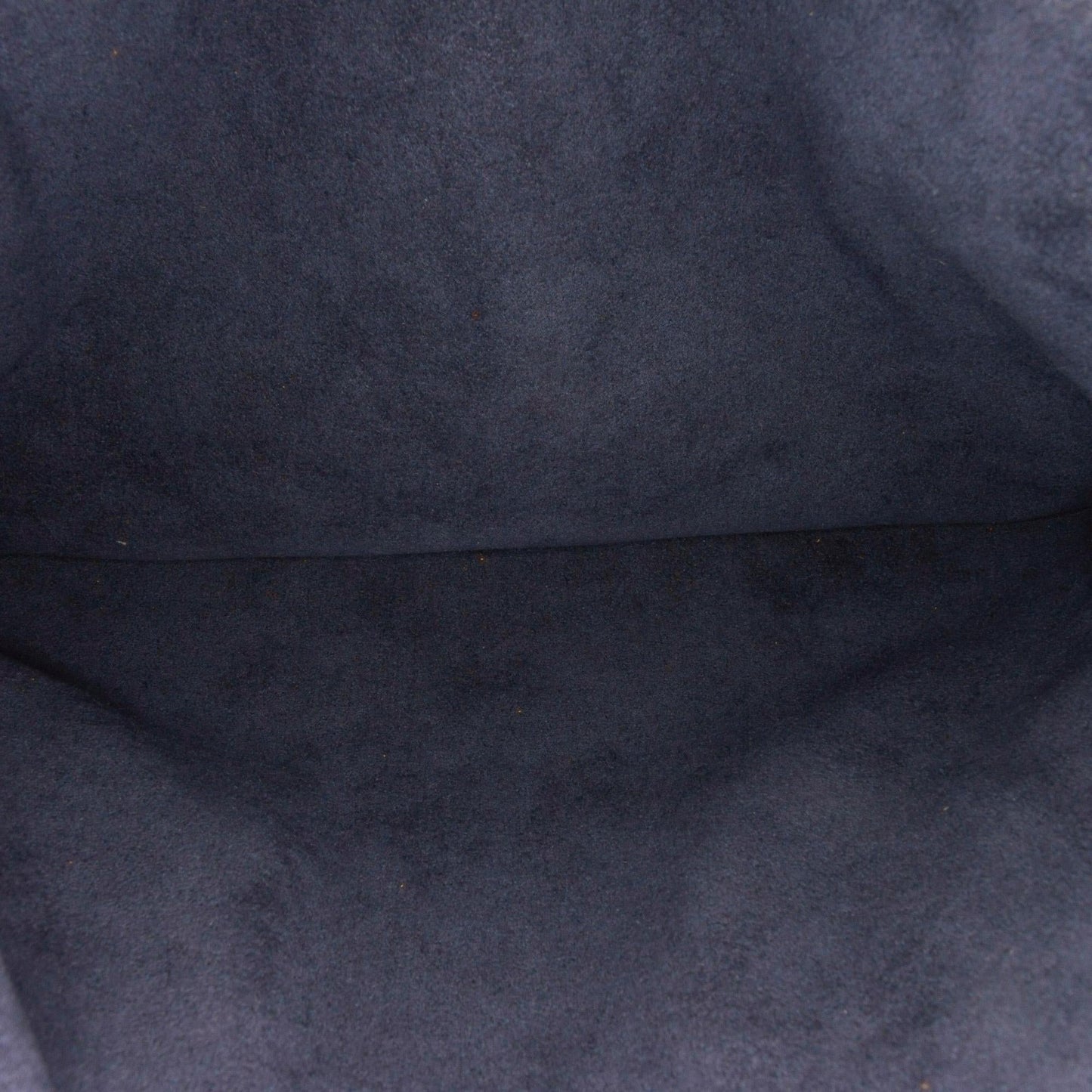 Louis Vuitton Monogram Coussin PM (SHG-eFaZ1V)