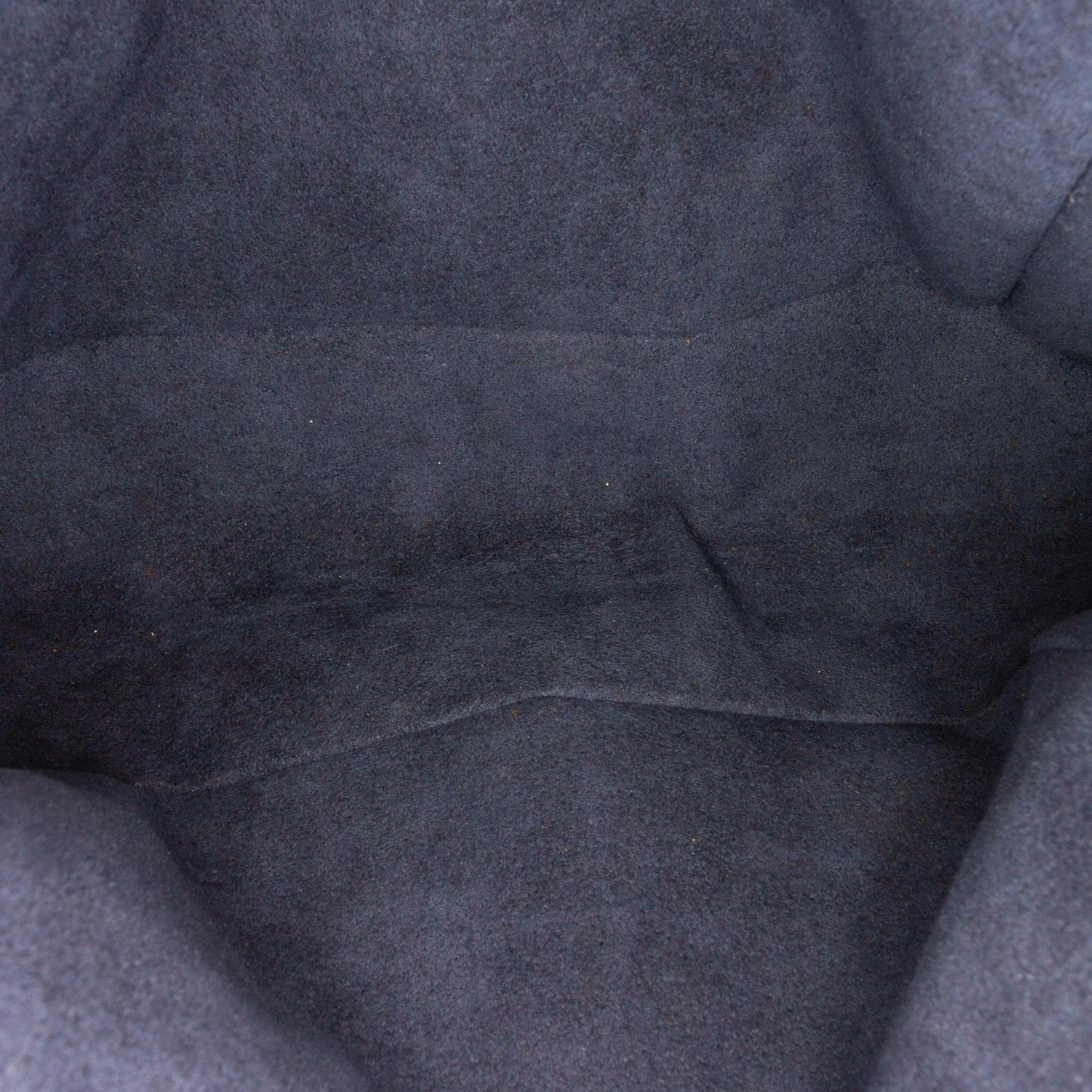 Louis Vuitton Monogram Coussin PM (SHG-eFaZ1V)