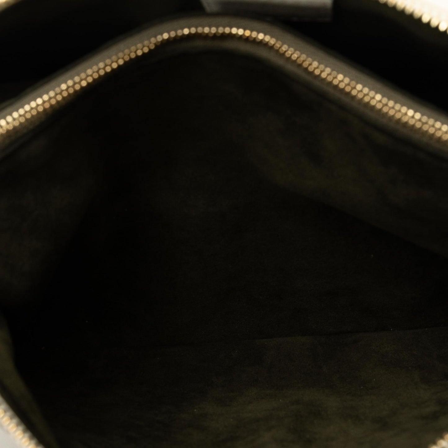 Louis Vuitton Monogram Coussin PM (SHG-U5IJIe)