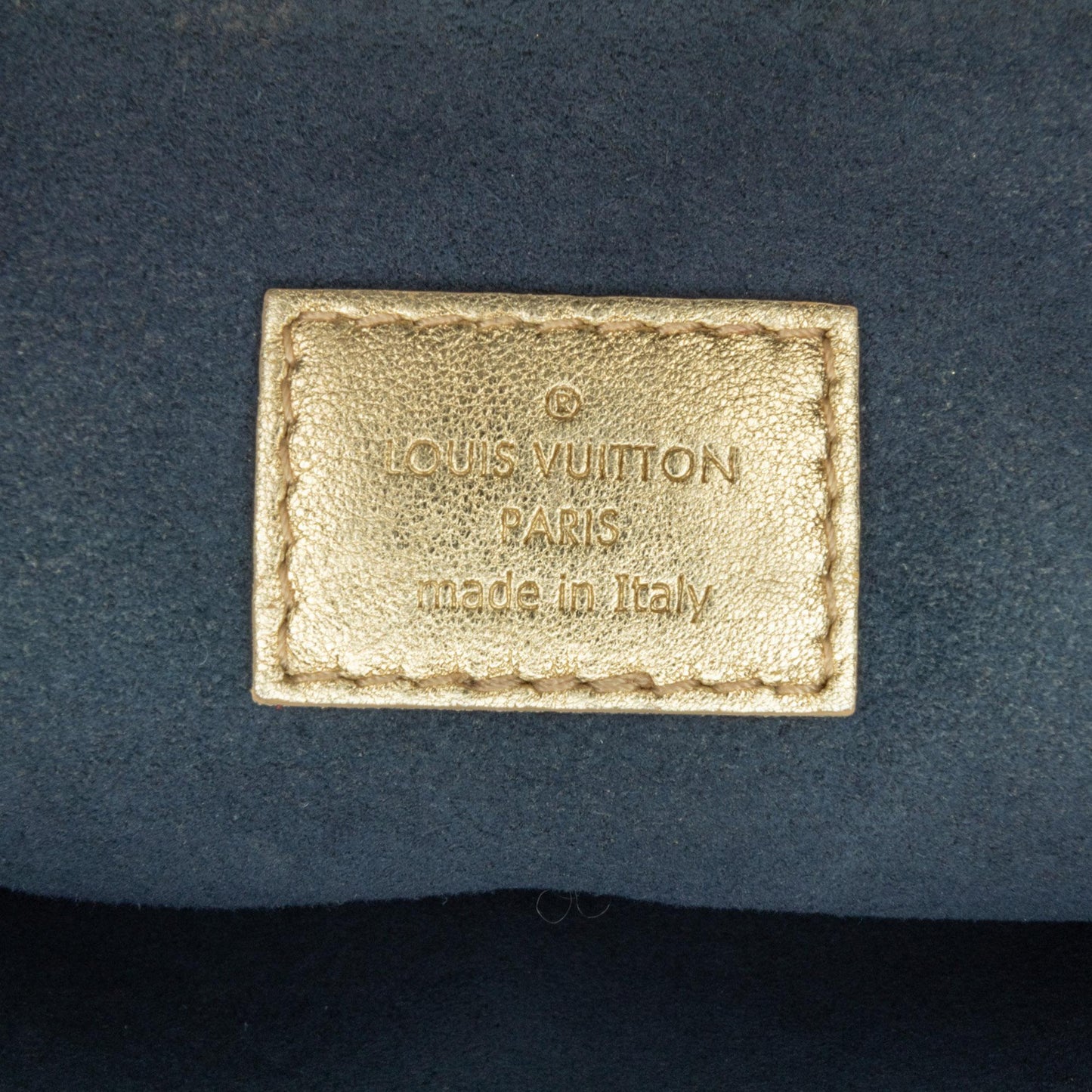 Louis Vuitton Monogram Coussin PM (SHG-oSSnxZ)