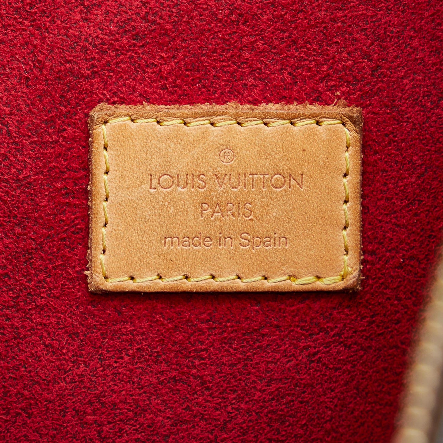 Louis Vuitton Monogram Croissant MM (SHG-dQm8kF)
