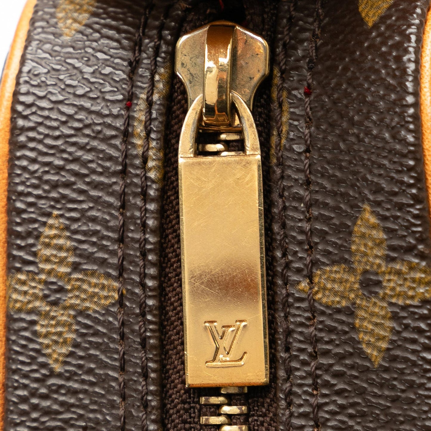Louis Vuitton Monogram Croissant MM (SHG-lcT0rx)