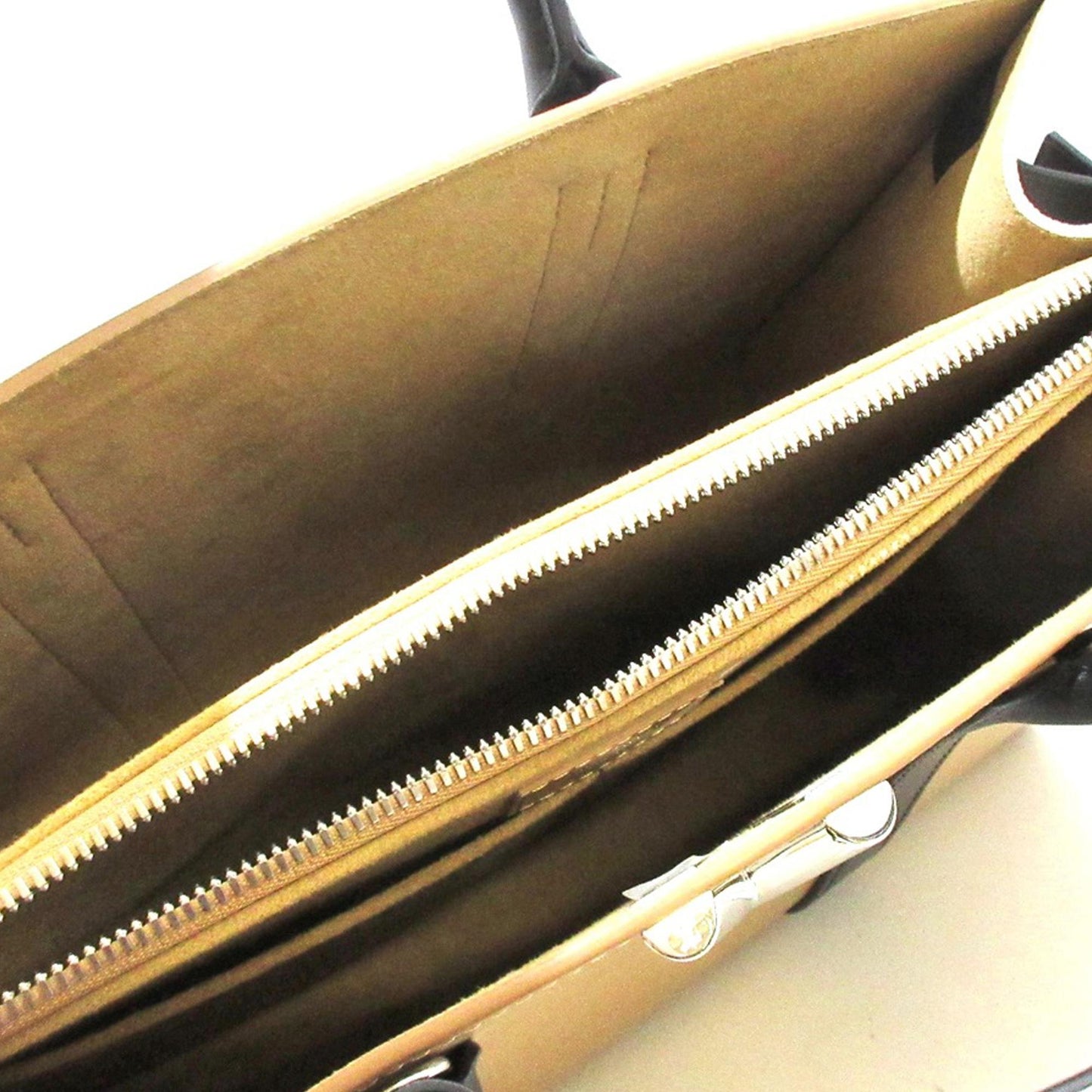 Louis Vuitton Monogram Cuir Plume Very MM Tote (SHG-lAPpQs)