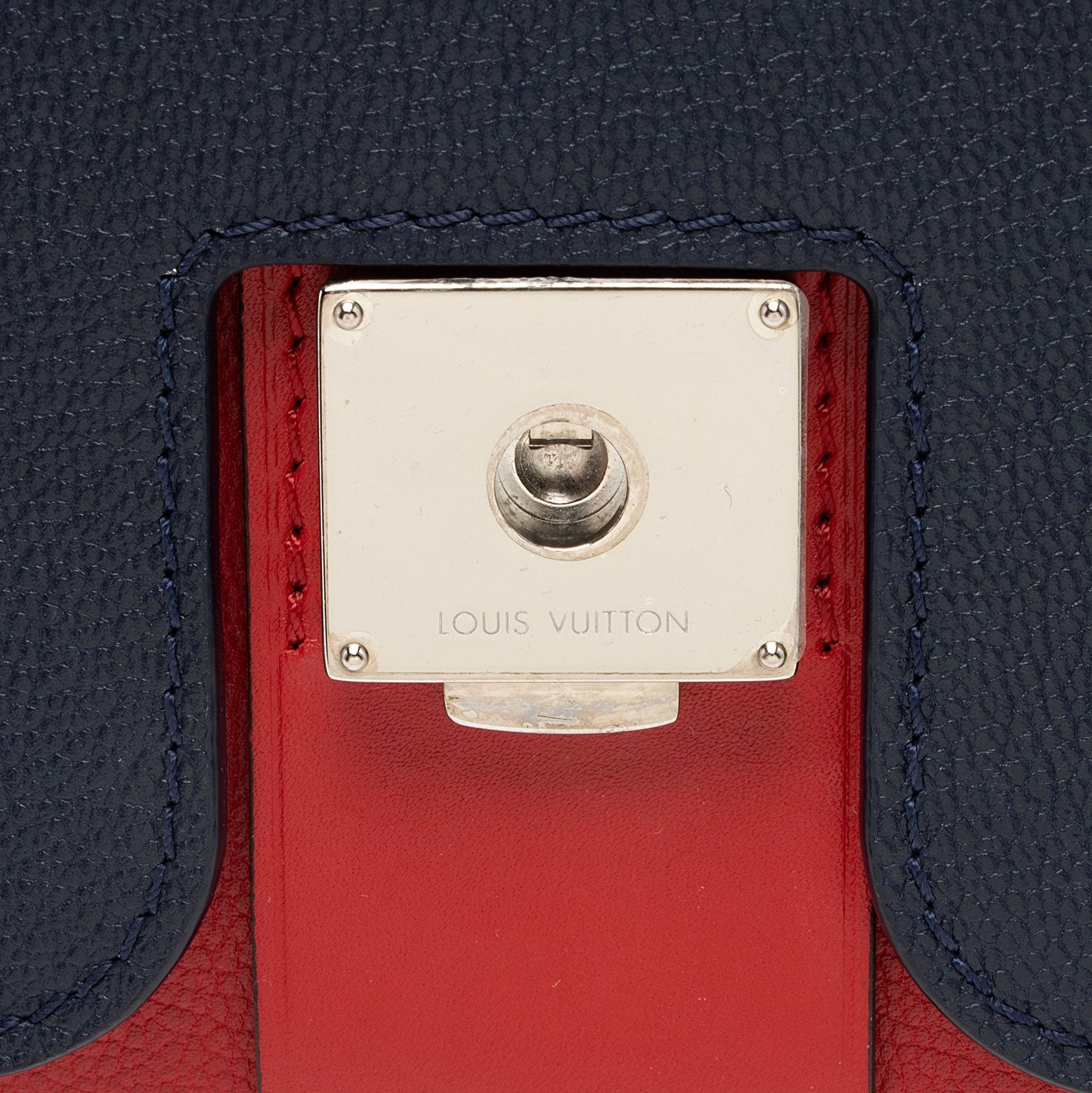 Louis Vuitton Monogram Cuir Very Chain Bag (SHF-mMP9yE)