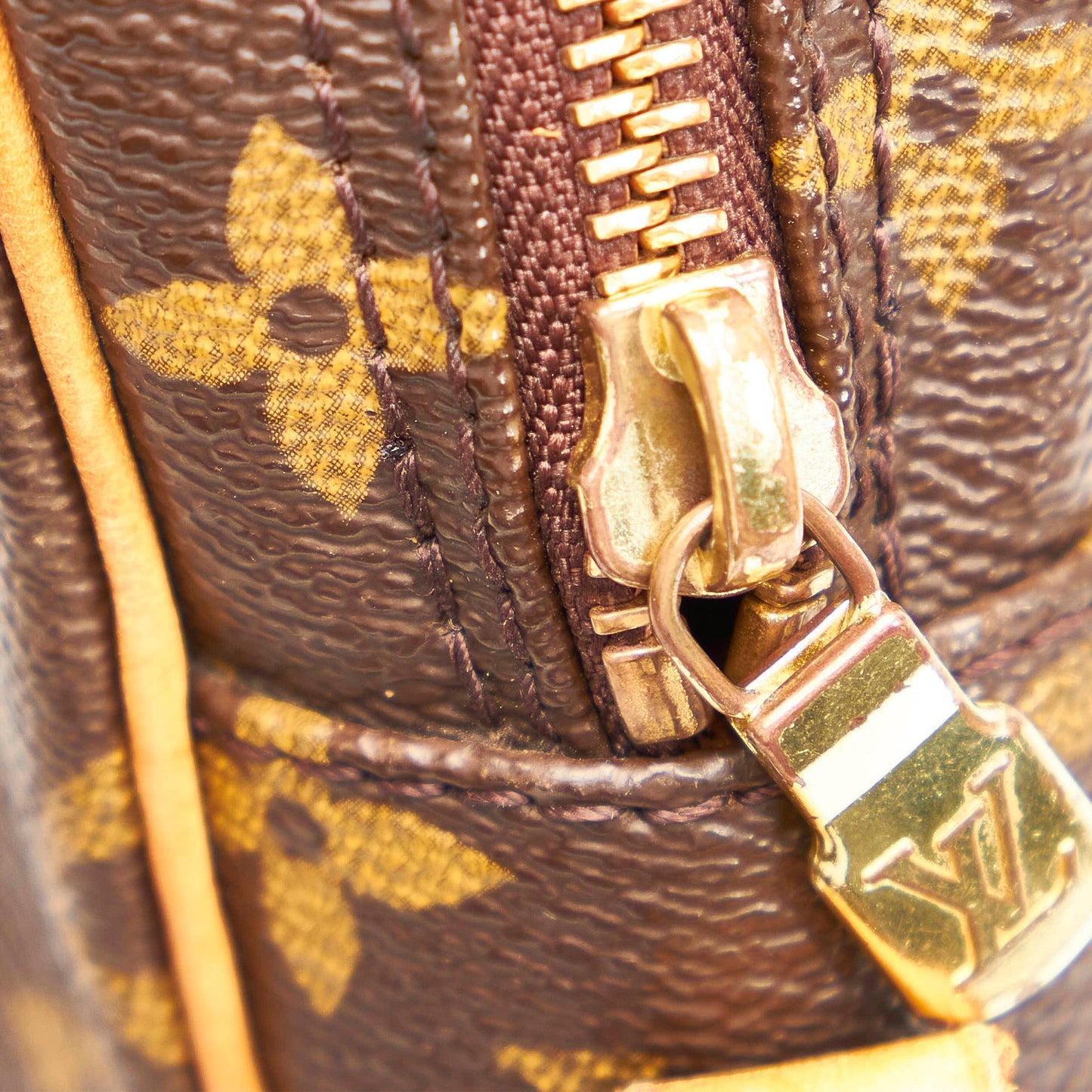 Louis Vuitton Monogram Danube (SHG-28489)