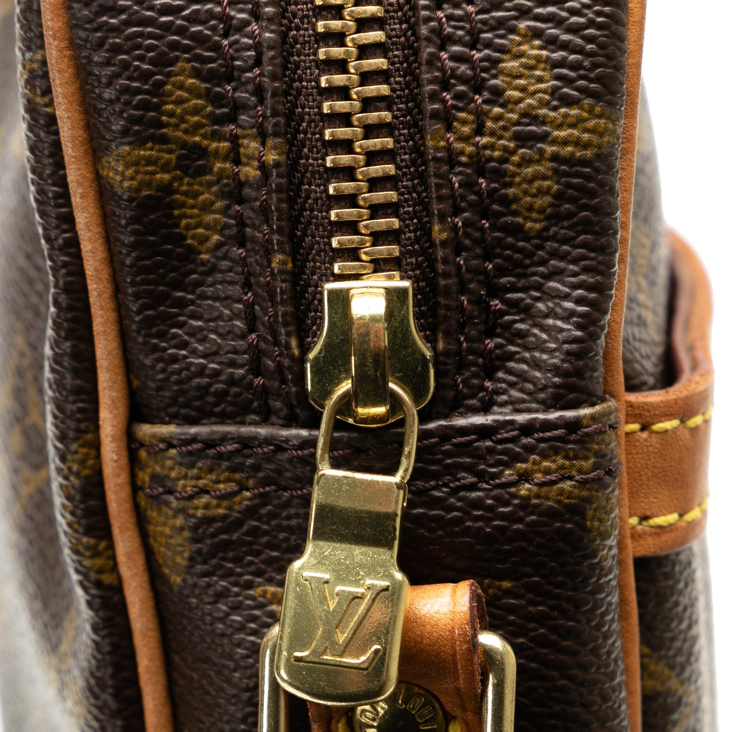 Louis Vuitton Monogram Danube (SHG-AzJAXD)