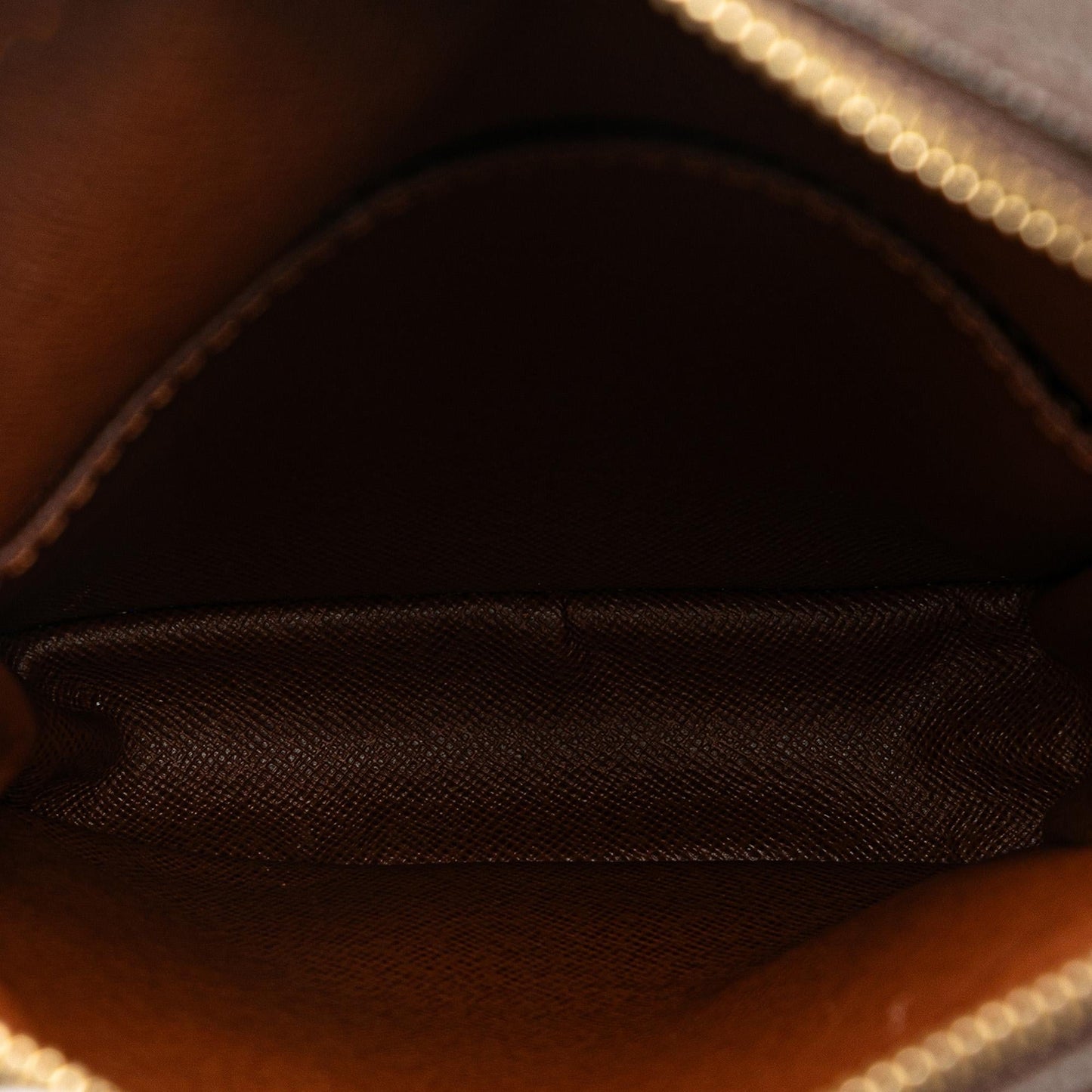 Louis Vuitton Monogram Danube (SHG-KFUQ7I)