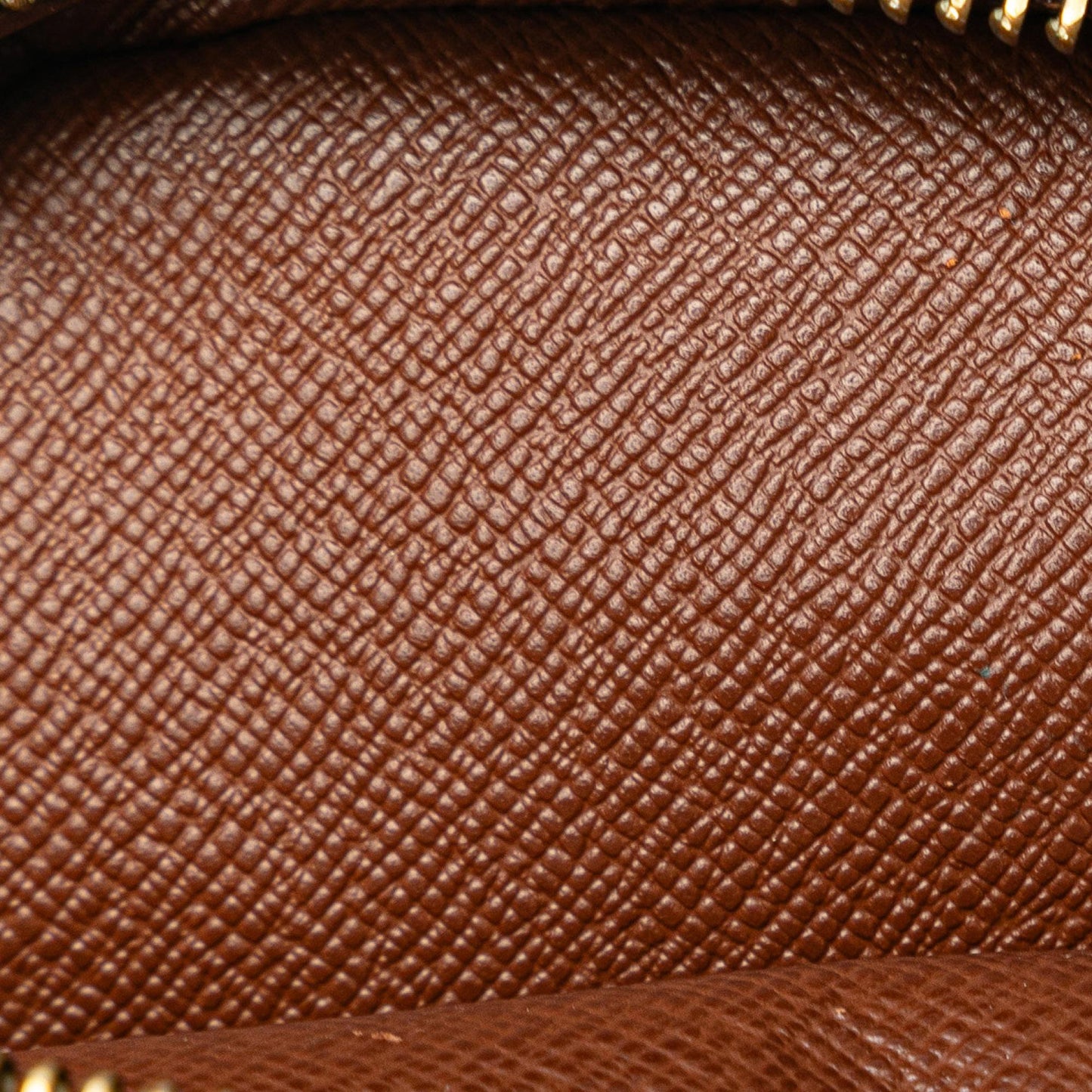 Louis Vuitton Monogram Danube (SHG-Uo0yMO)