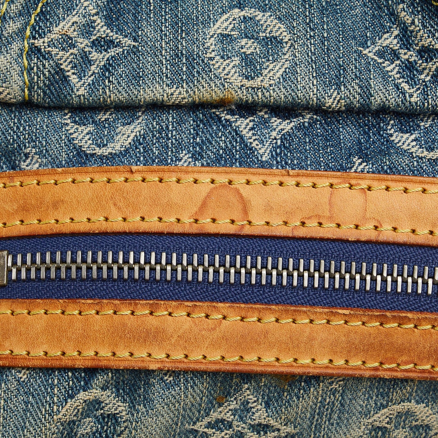 Louis Vuitton Monogram Denim Baggy PM (SHG-eQb54v)