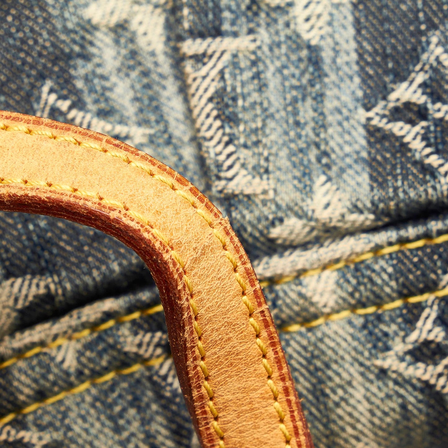 Louis Vuitton Monogram Denim Mini Pleaty Raye (SHG-33432)