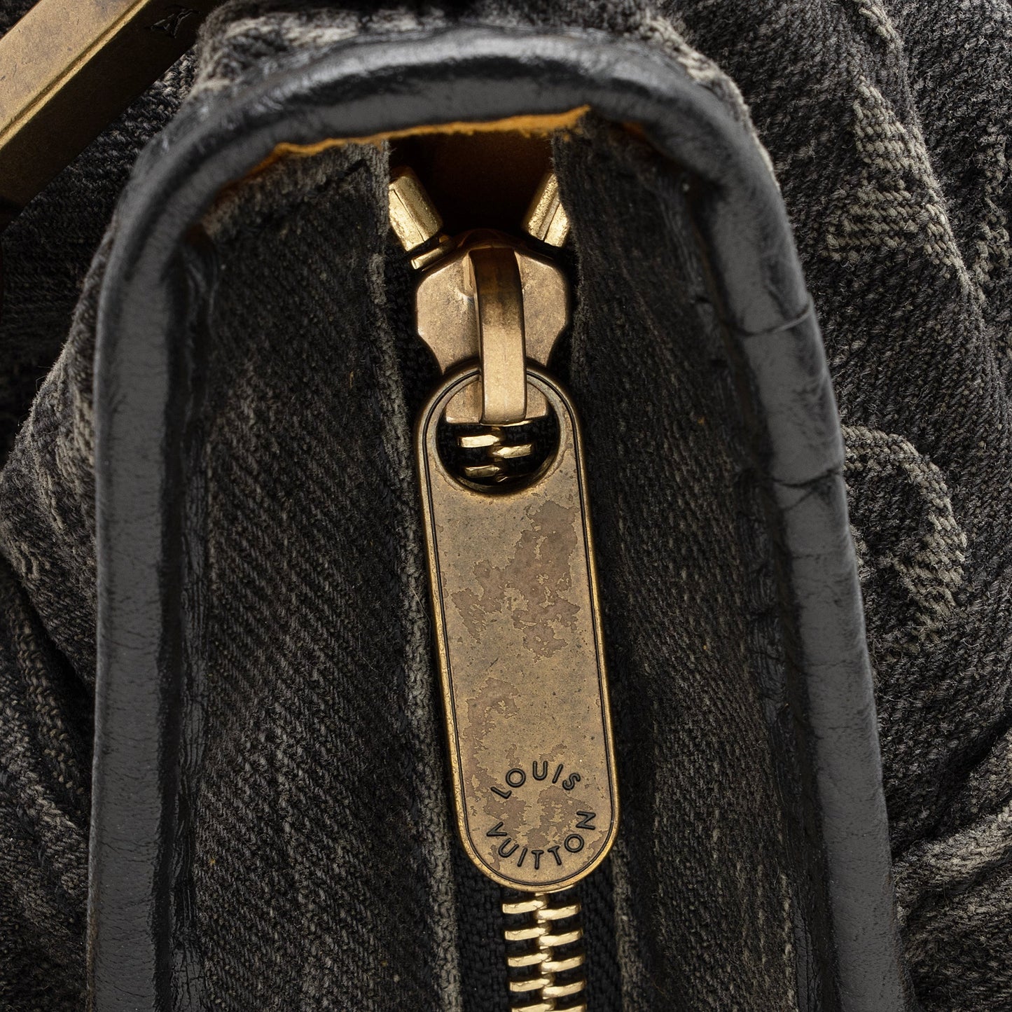 Louis Vuitton Monogram Denim Neo Cabby MM Satchel (SHF-SAEQo3)
